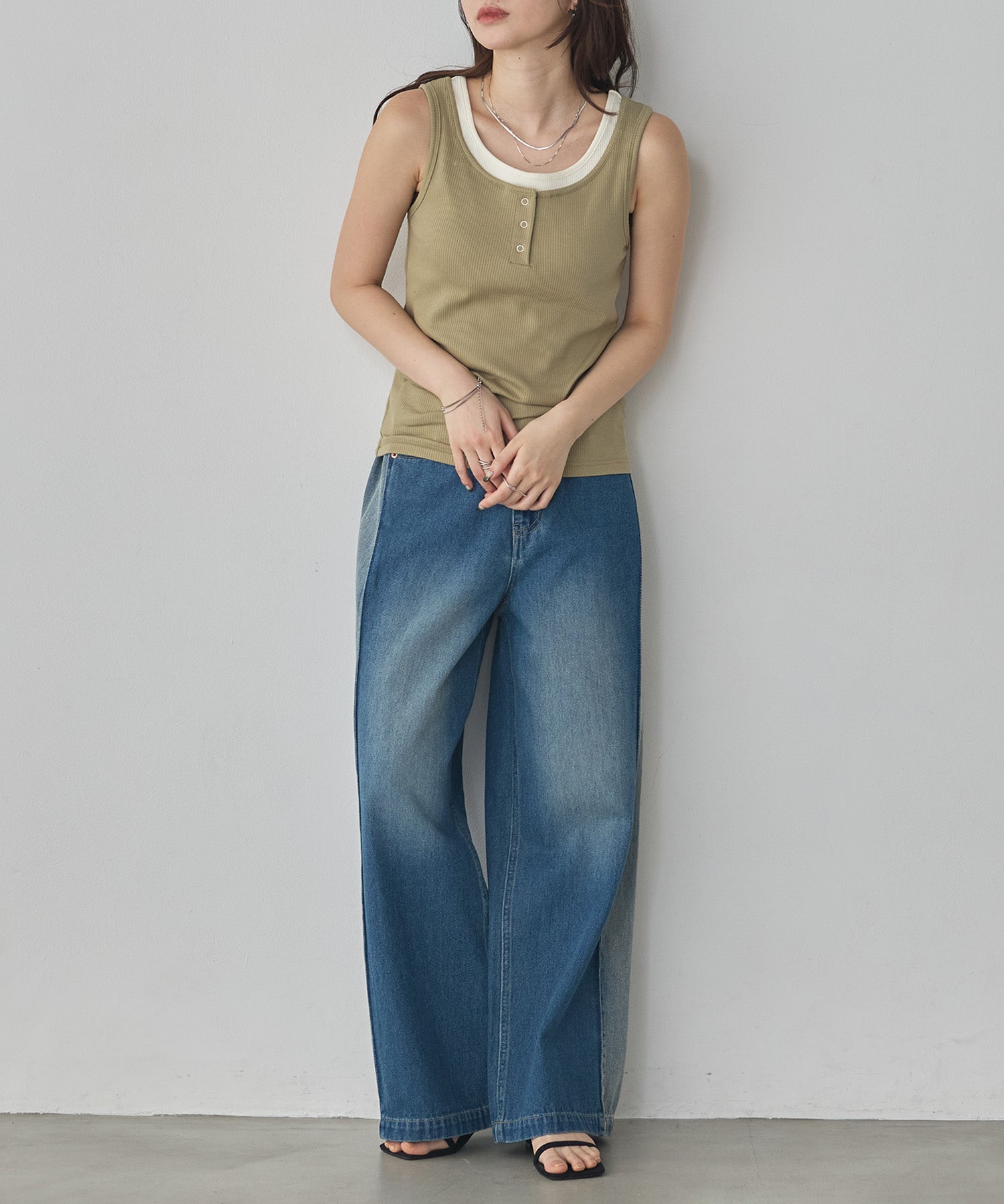 DENIM/TWILL SIDE-TUCK PANTS