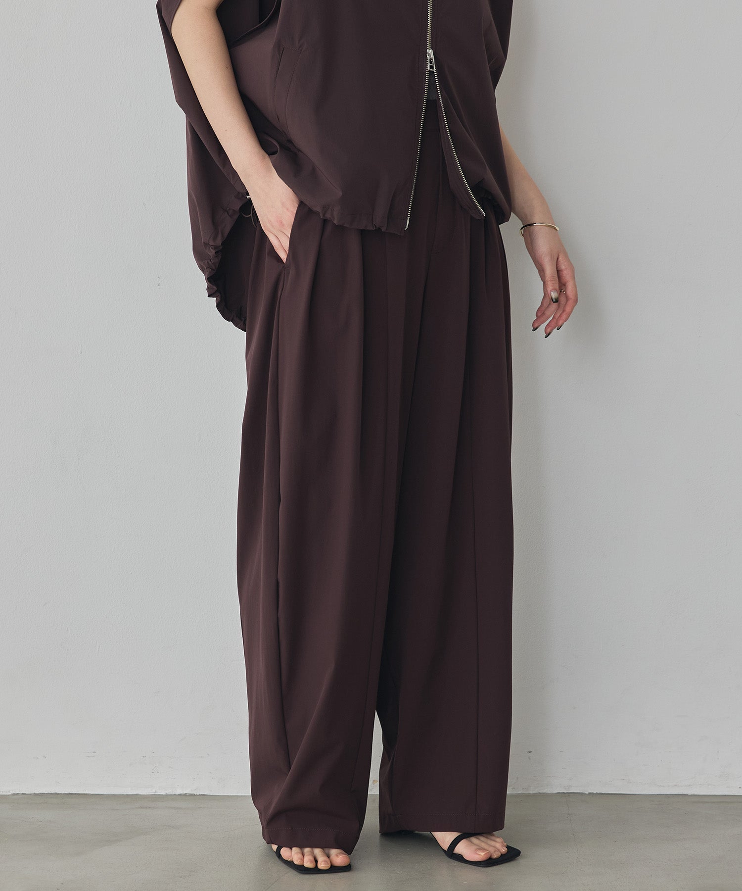 [ICE TOUCH] COCOON PANTS