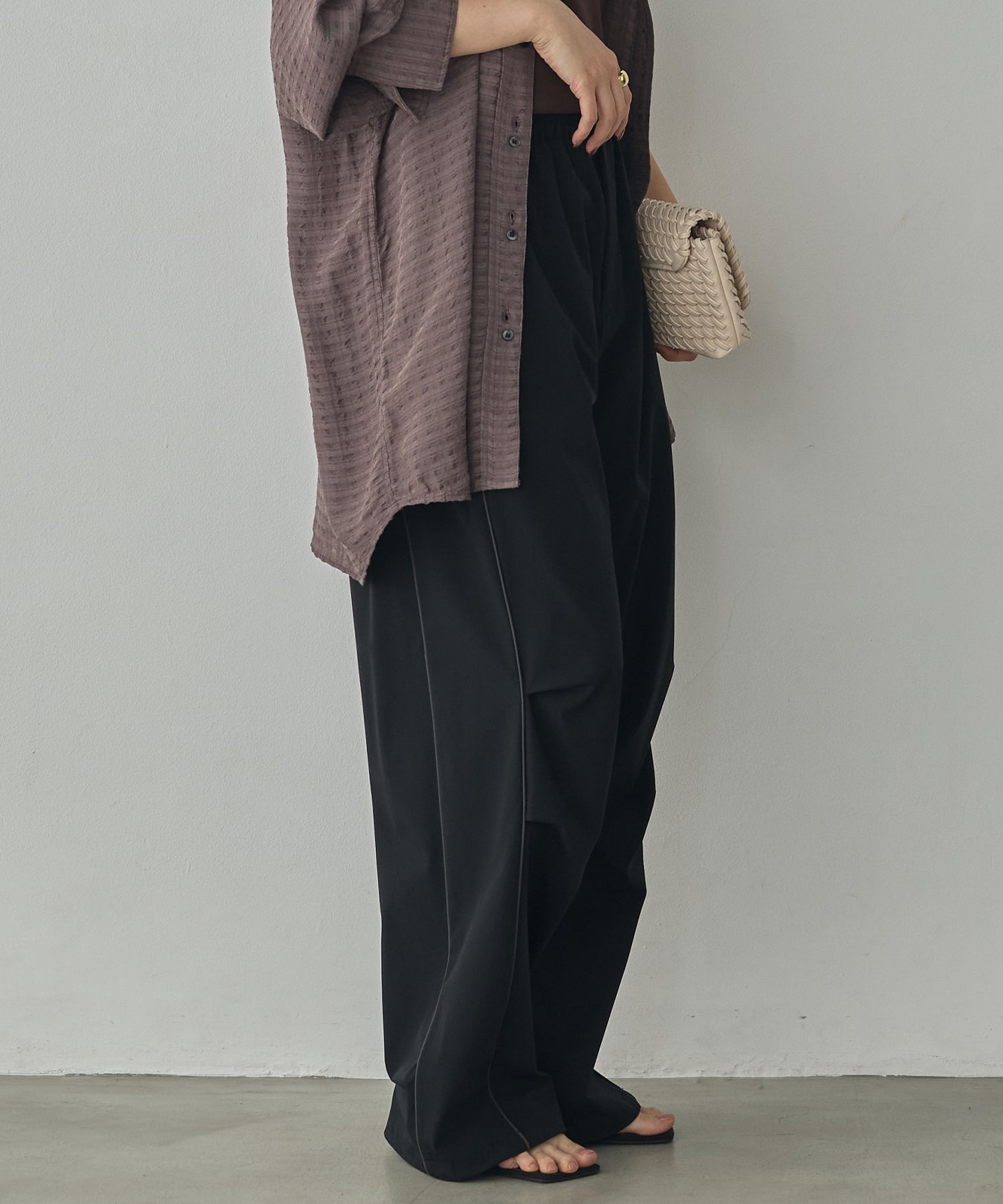 [ICE TOUCH] THICK-KNIT SIDE-STRIPE PANTS