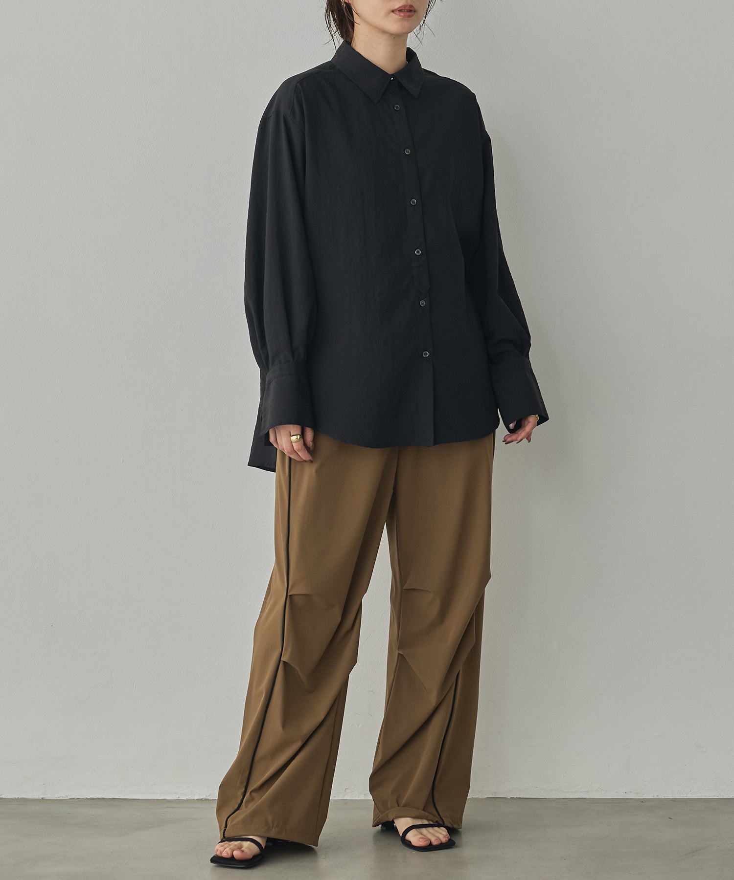 [ICE TOUCH] THICK-KNIT SIDE-STRIPE PANTS