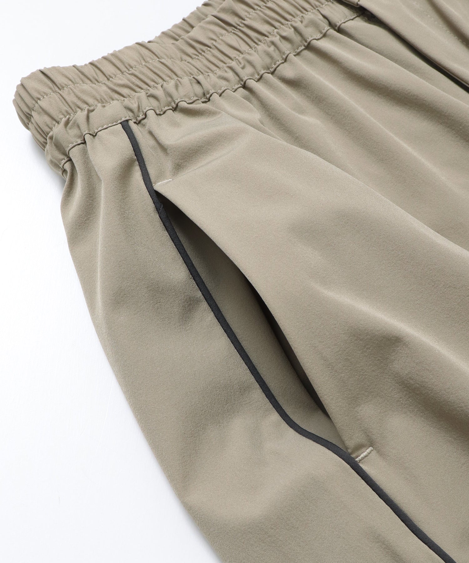 [ICE TOUCH] THICK-KNIT SIDE-STRIPE PANTS