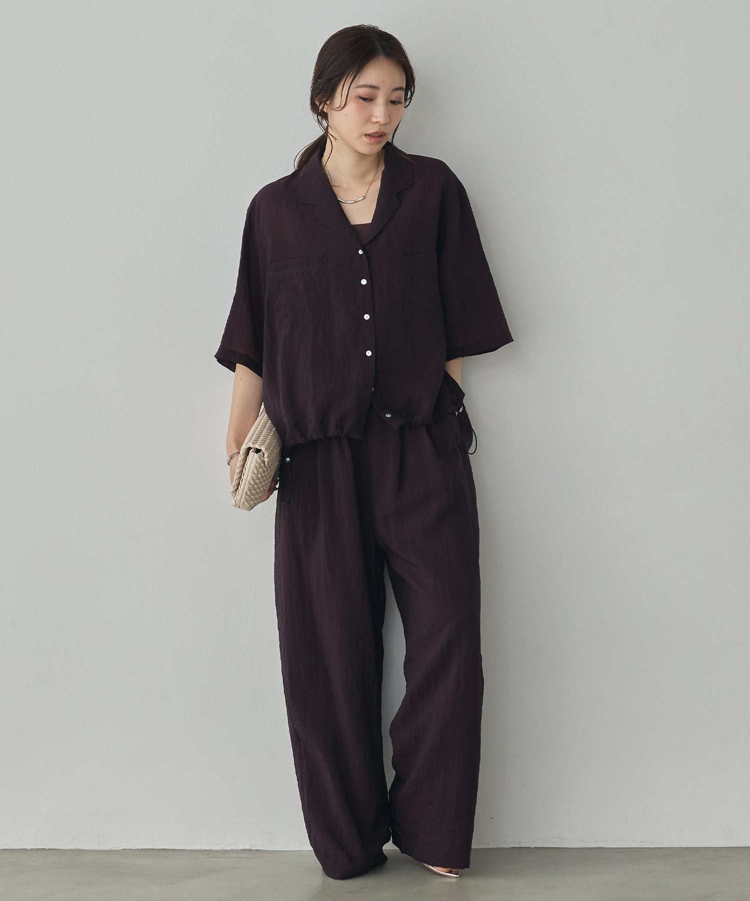 GLOSSY SHEER EASY PANTS