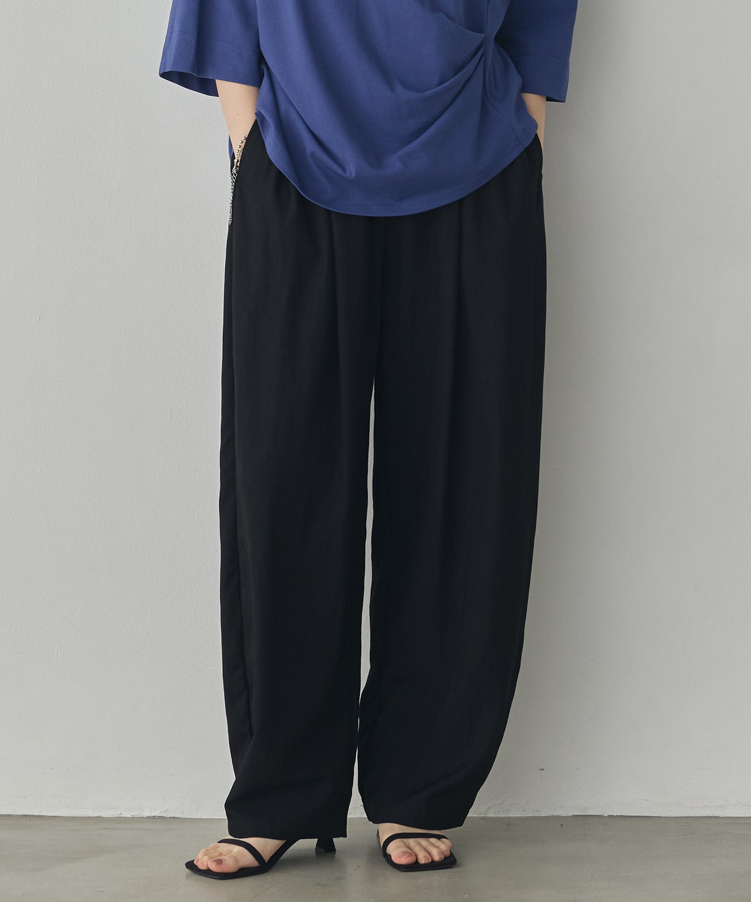 THICK-WEAVE CURVY PANTS