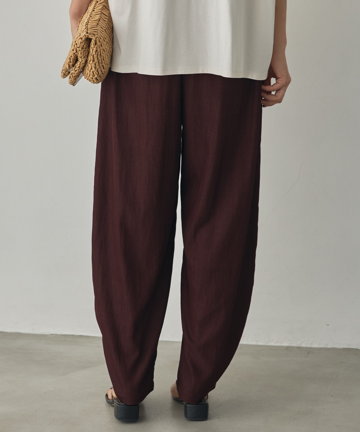 THICK-WEAVE CURVY PANTS