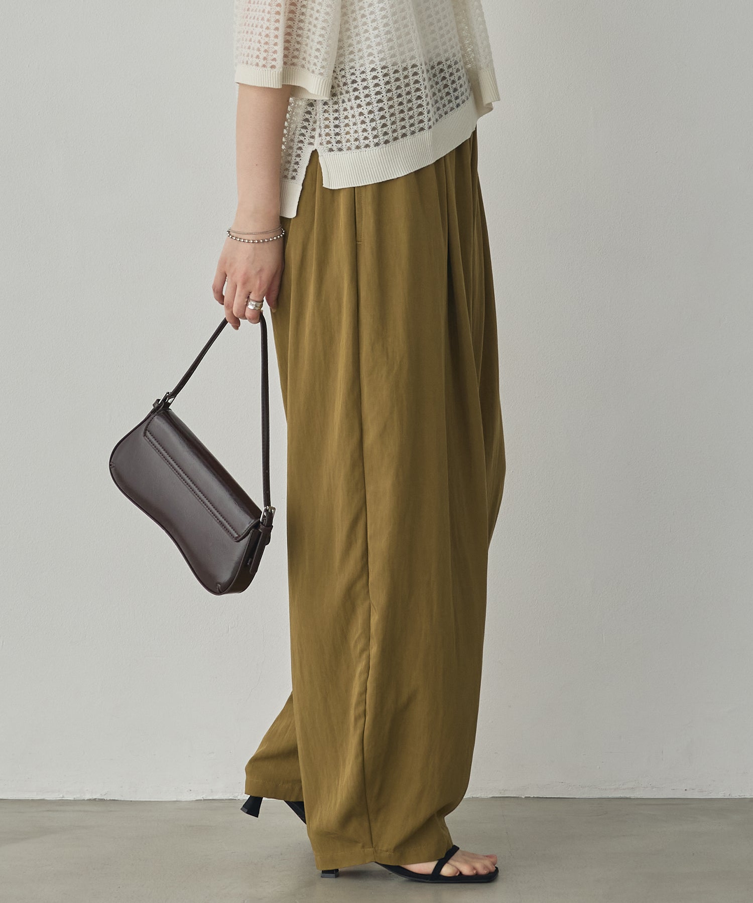 THICK-WEAVE CURVY PANTS
