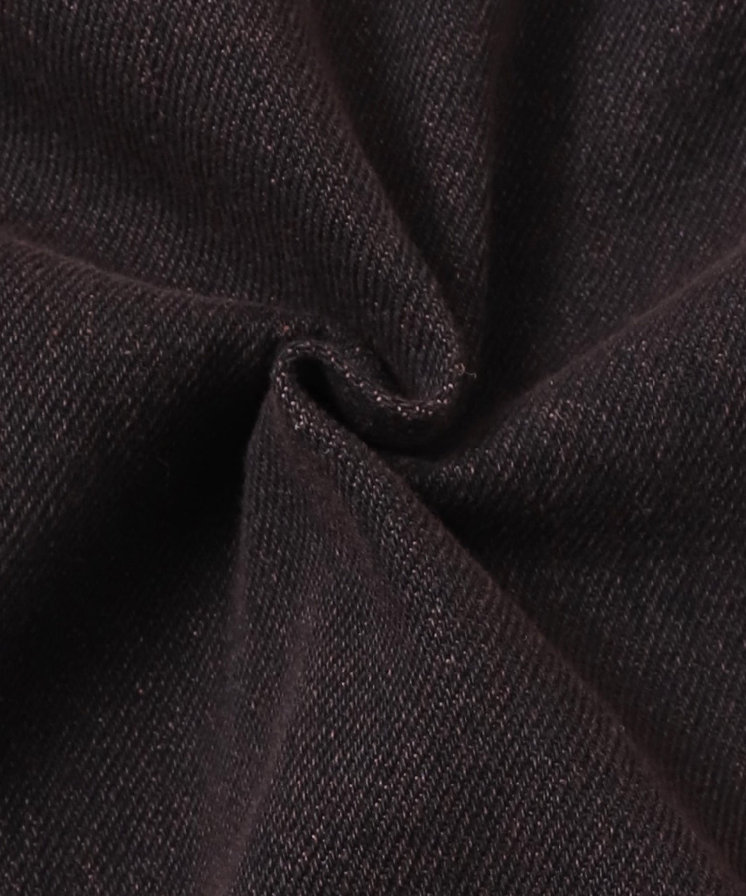 CENTER-SEAM SEMI-FLARED DENIM PANTS