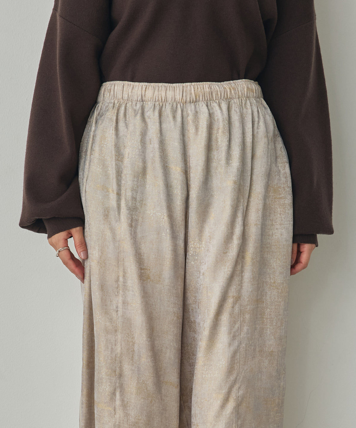 SHINY JACQUARD EASY PANTS