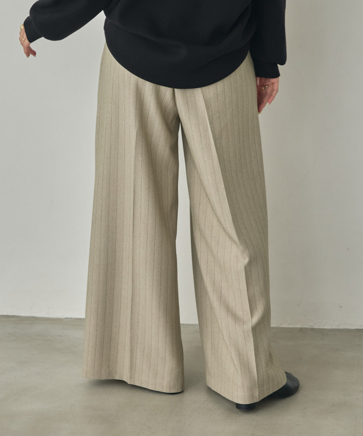 PLEATED PANTS