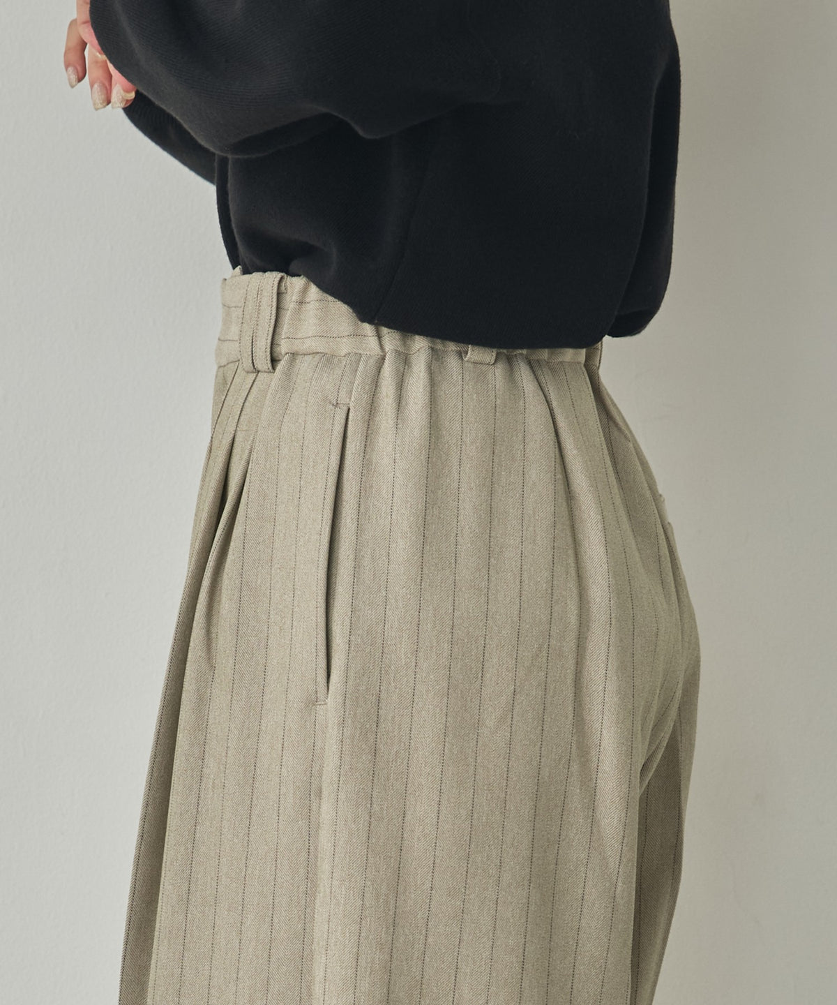 PLEATED PANTS