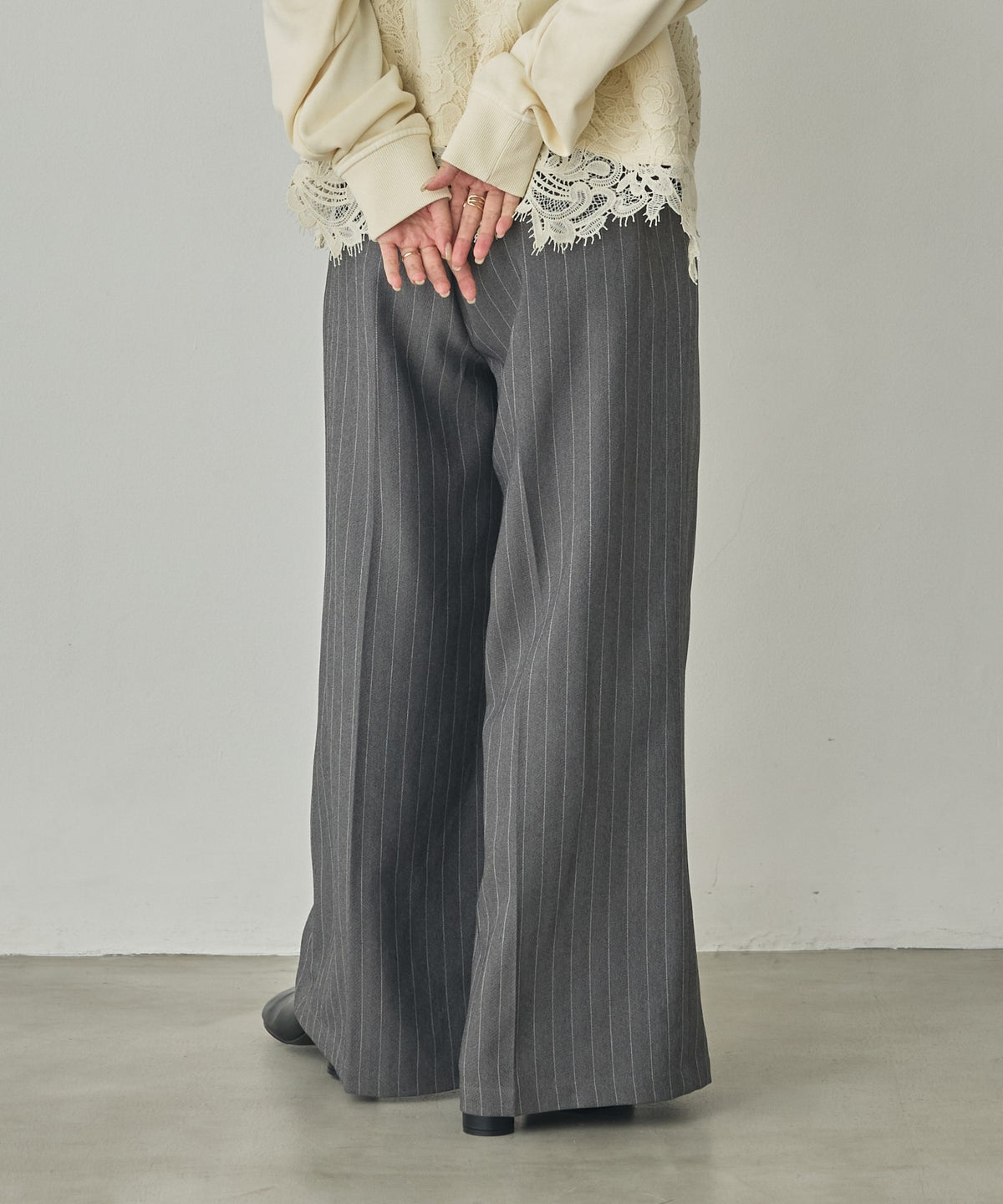 PLEATED PANTS