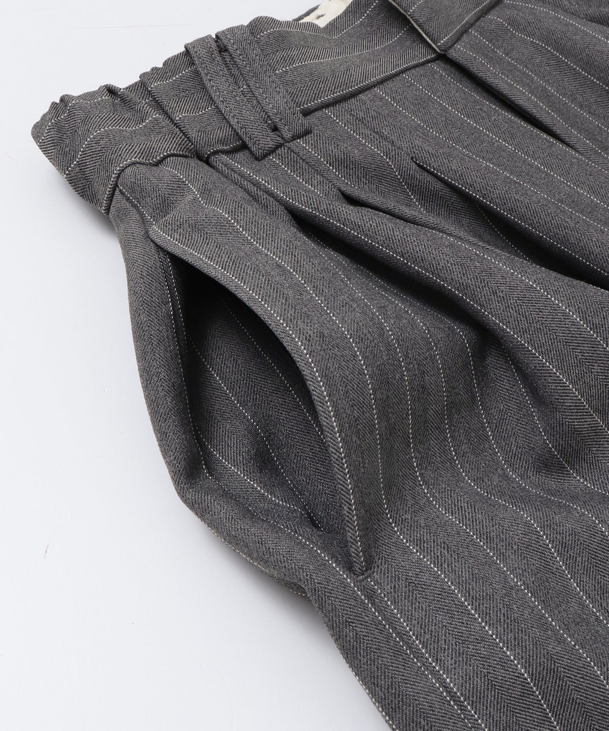 PLEATED PANTS