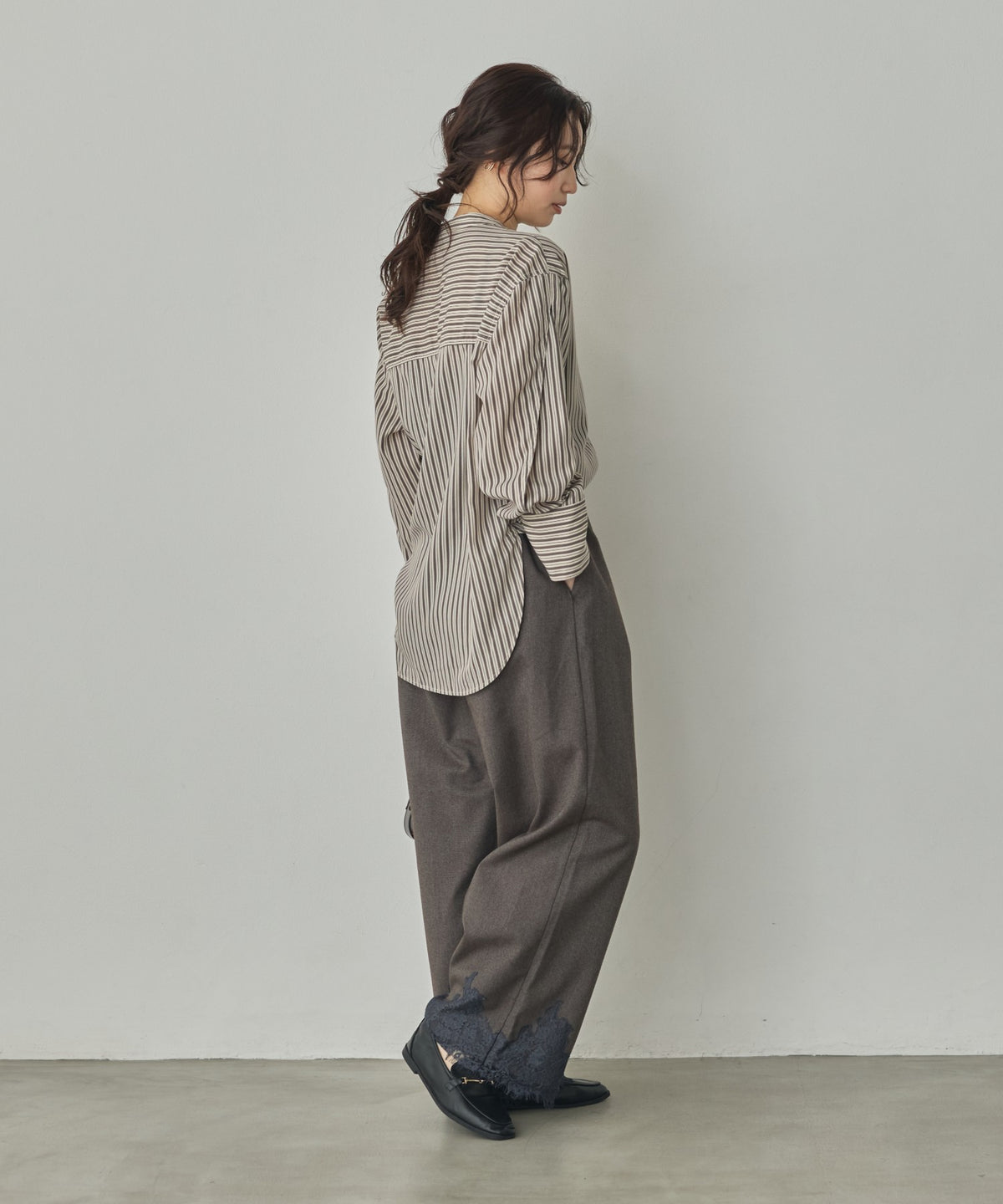 WIDE-LEG WITH LACE HEM PANTS