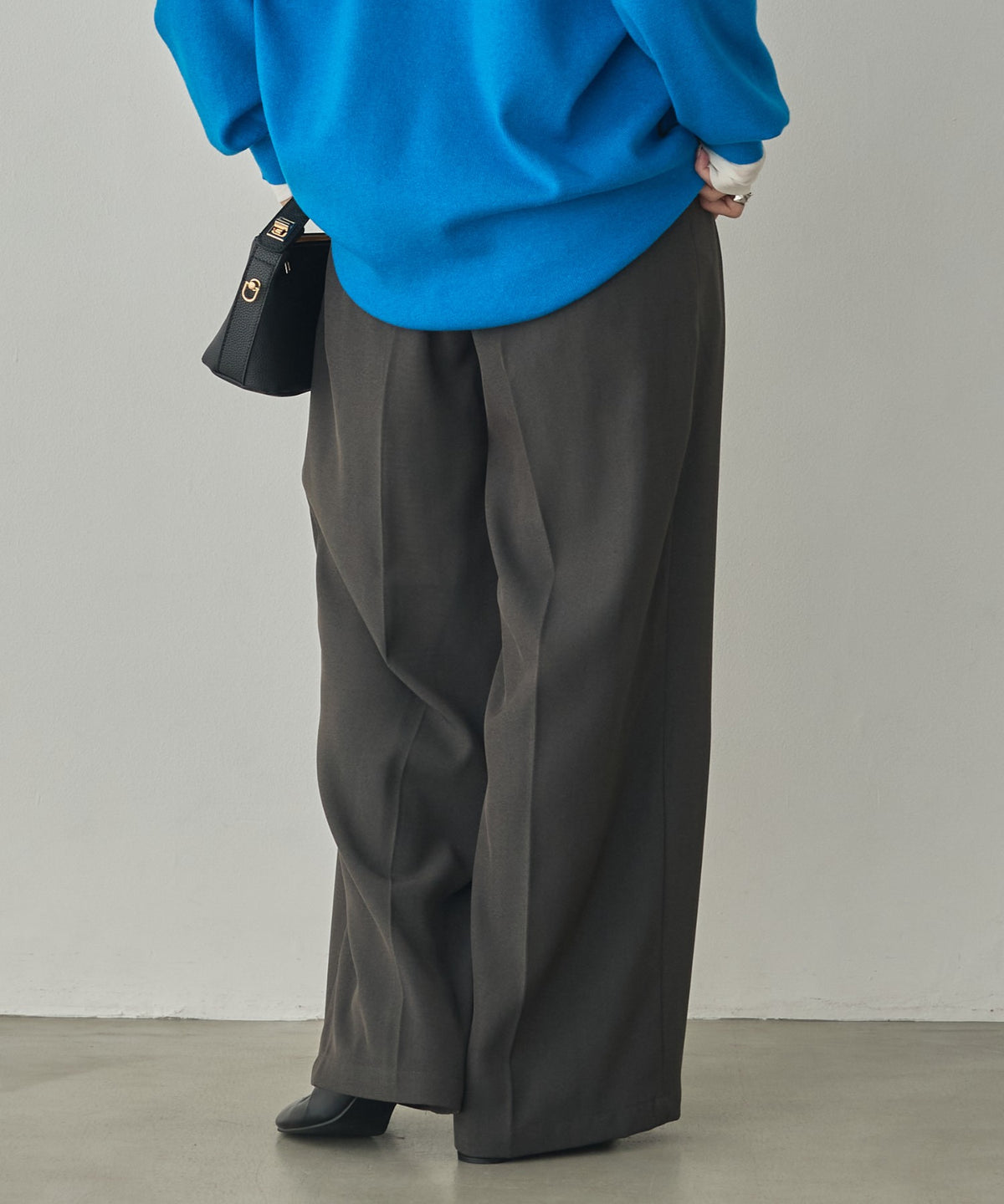 POLY-TWILL TUCK PANTS