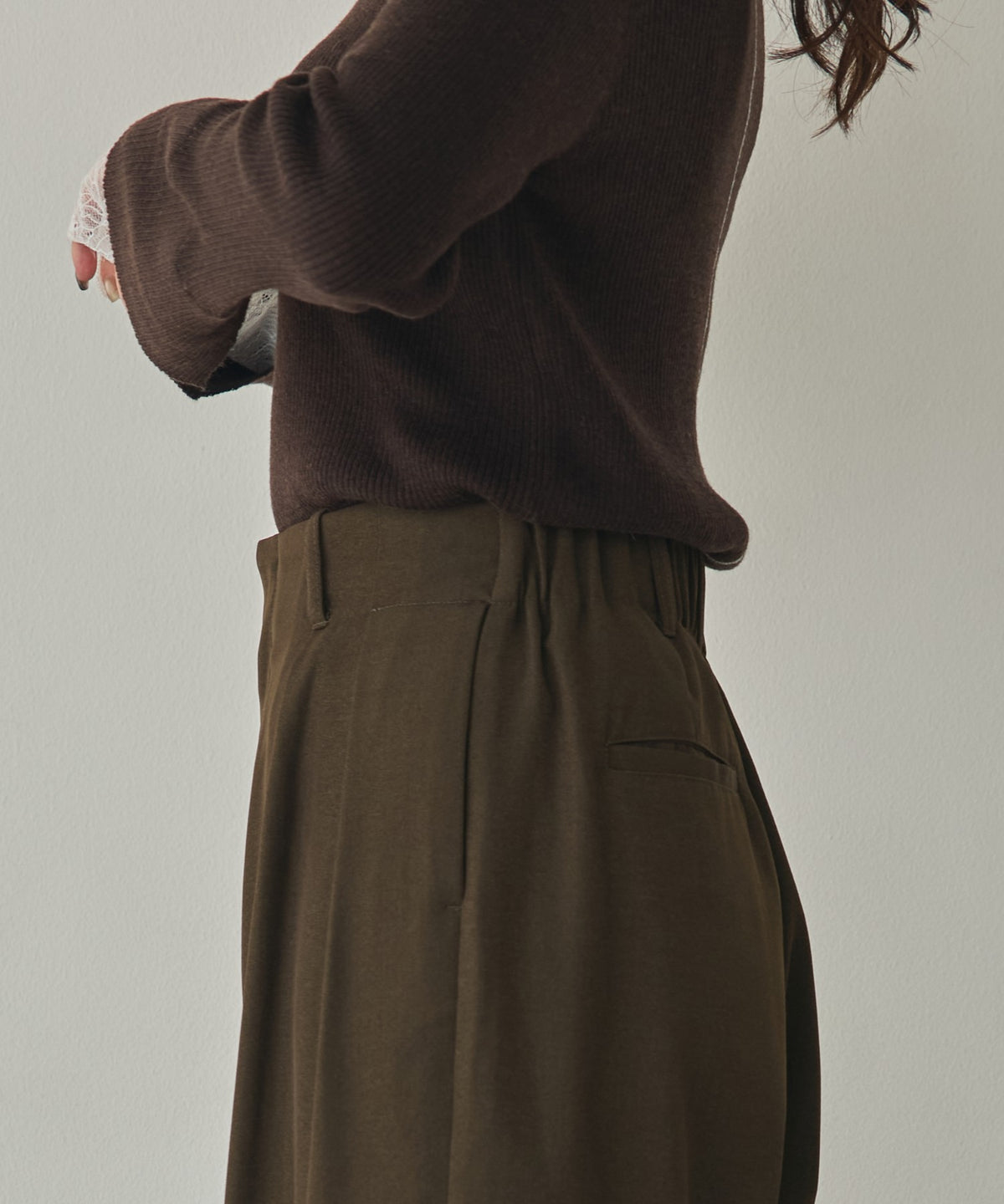 POLY-TWILL TUCK PANTS