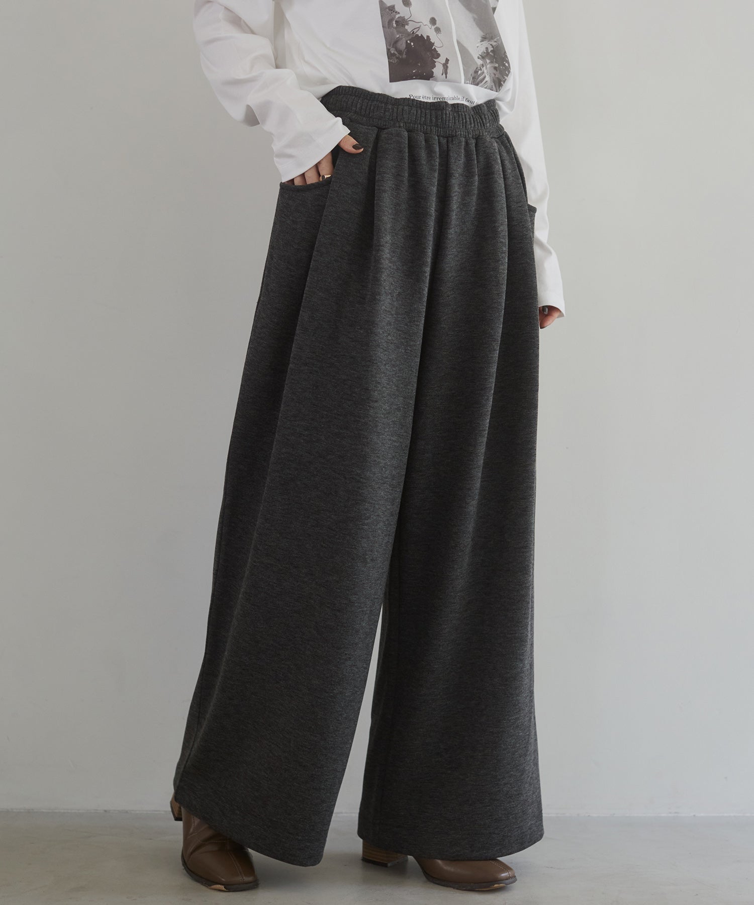 ベロアボンディング スウェットワイドパンツ