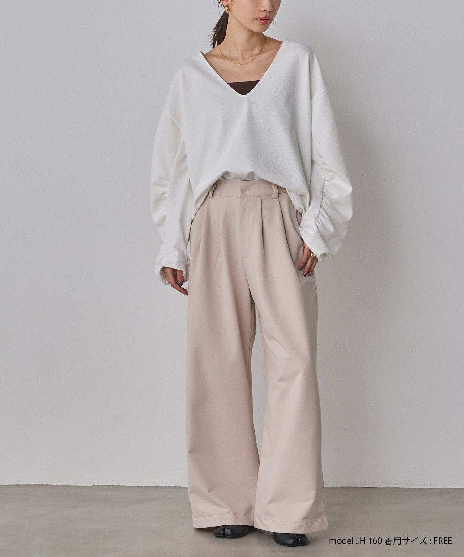 TUCK SWEATPANTS