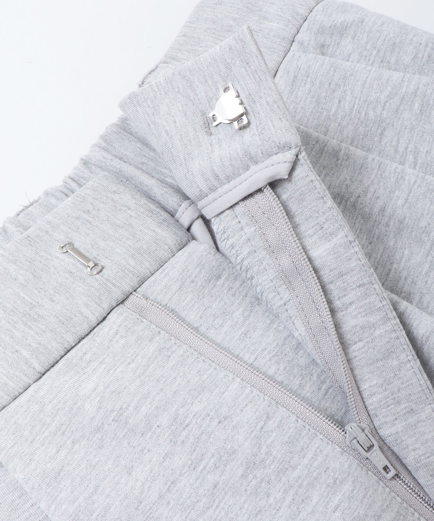 TUCK SWEATPANTS