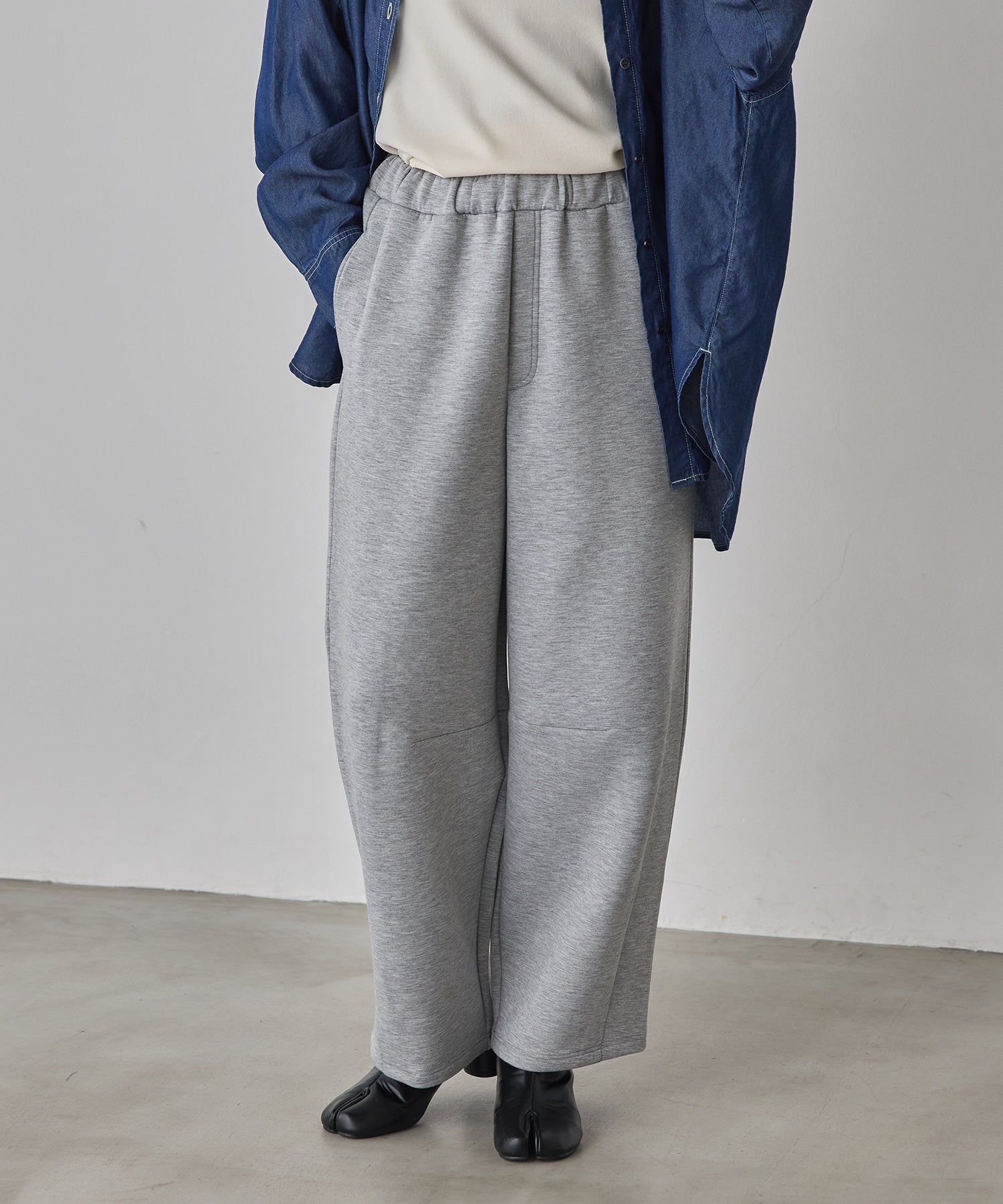 LIGHT CARDBOARD COCOON PANTS