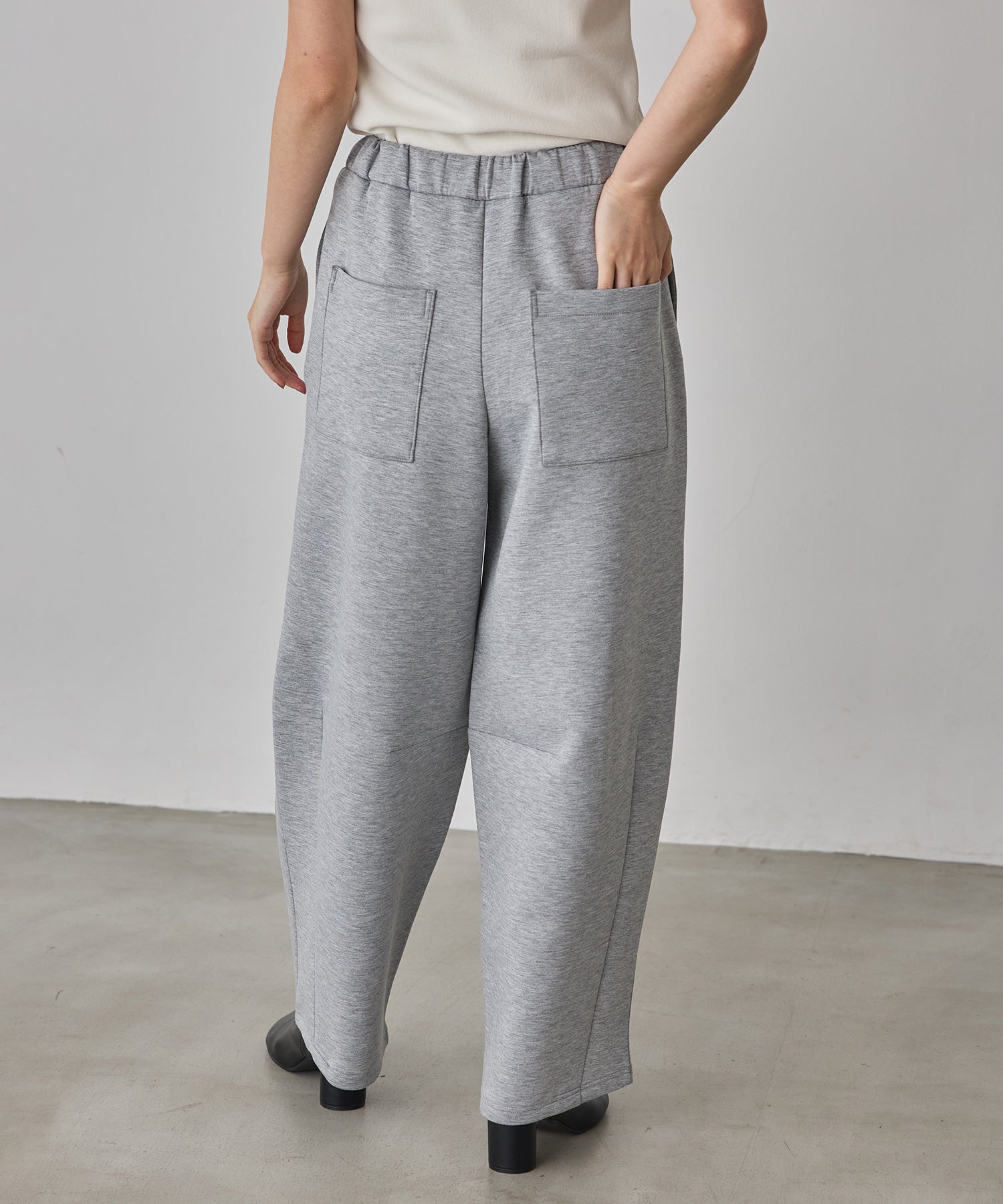 LIGHT CARDBOARD COCOON PANTS