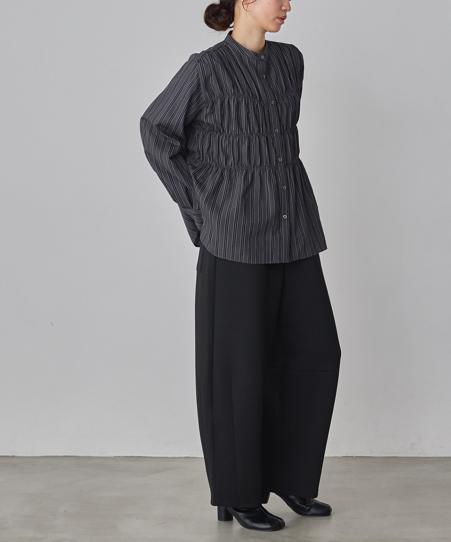 ライトダンボール コクーンパンツ