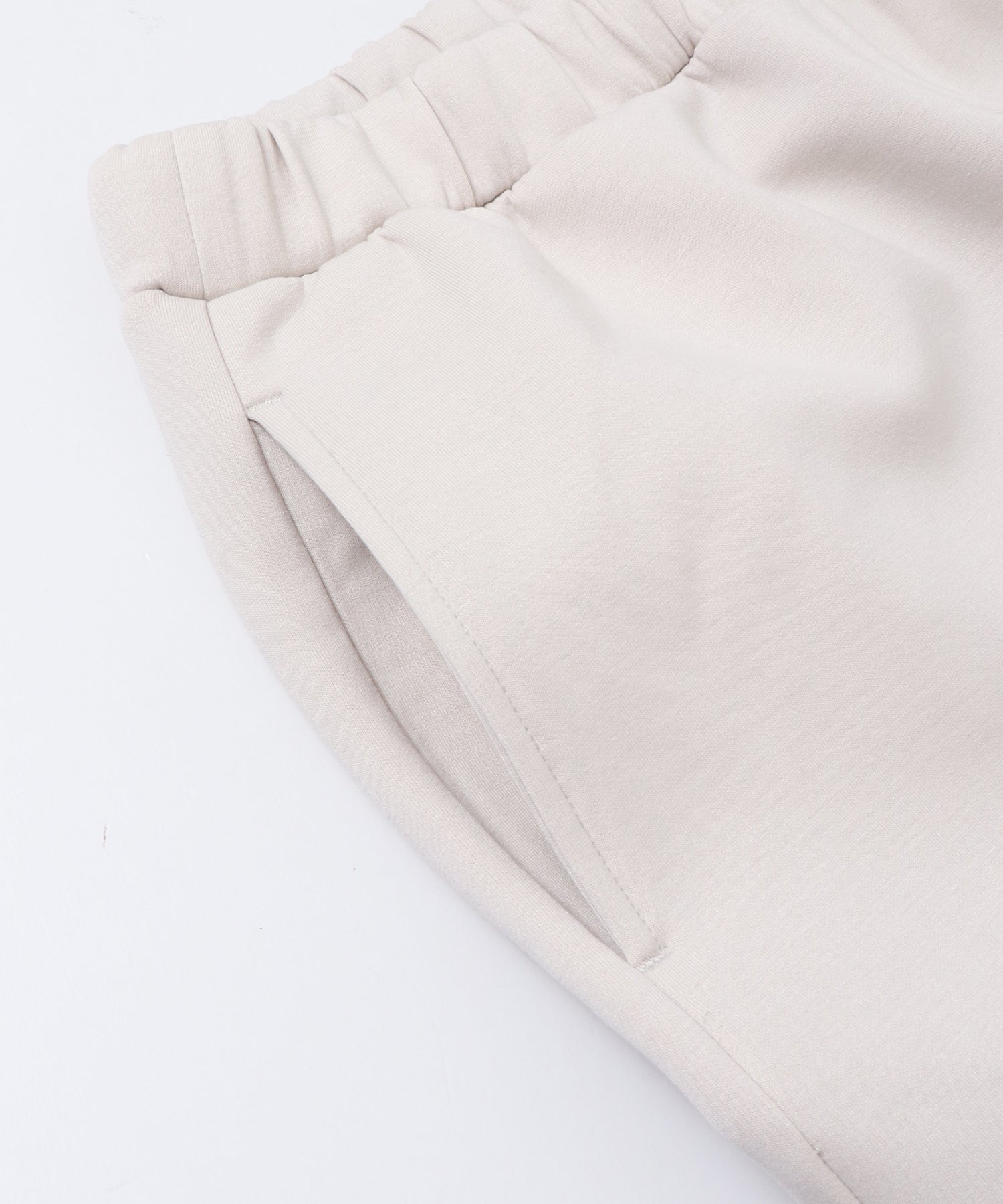 ライトダンボール コクーンパンツ