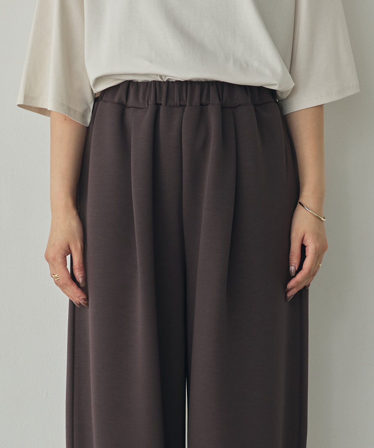 THICK CARDBOARD CURVY PANTS