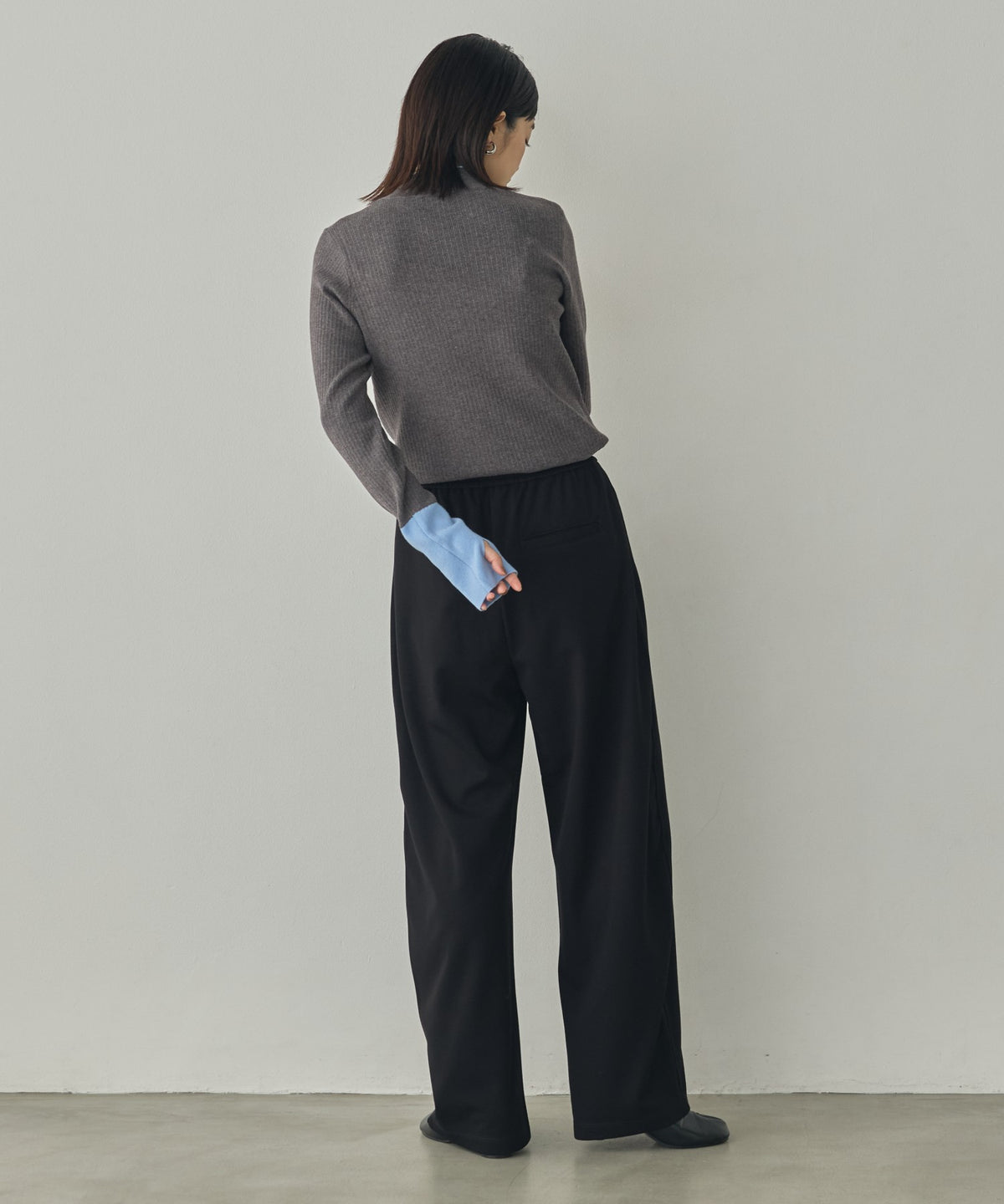 THICK FLEECE-LINED CURVED-LEG PANTS