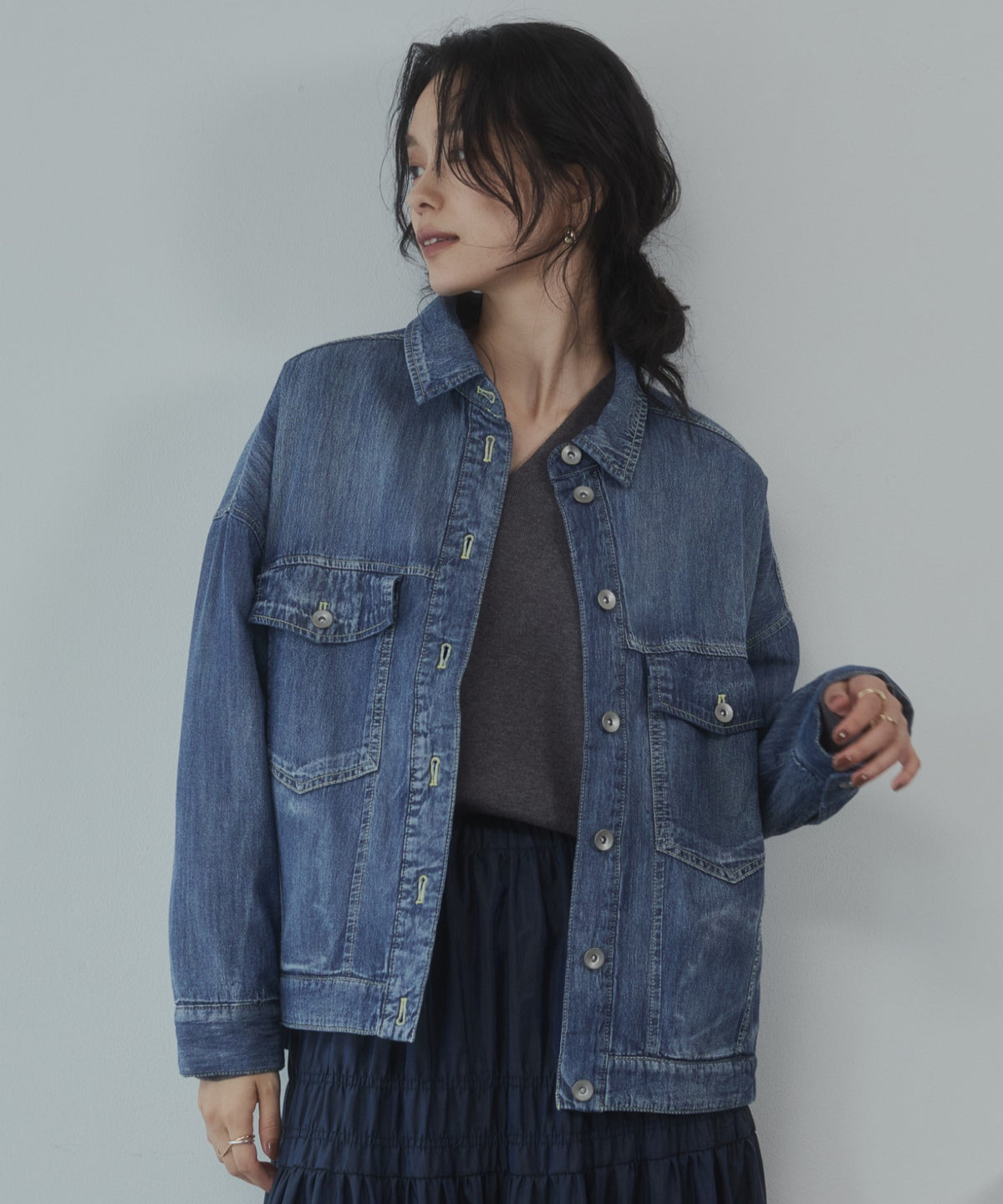 LIGHTWEIGHT LIGHTLY PADDED DENIM JACKET