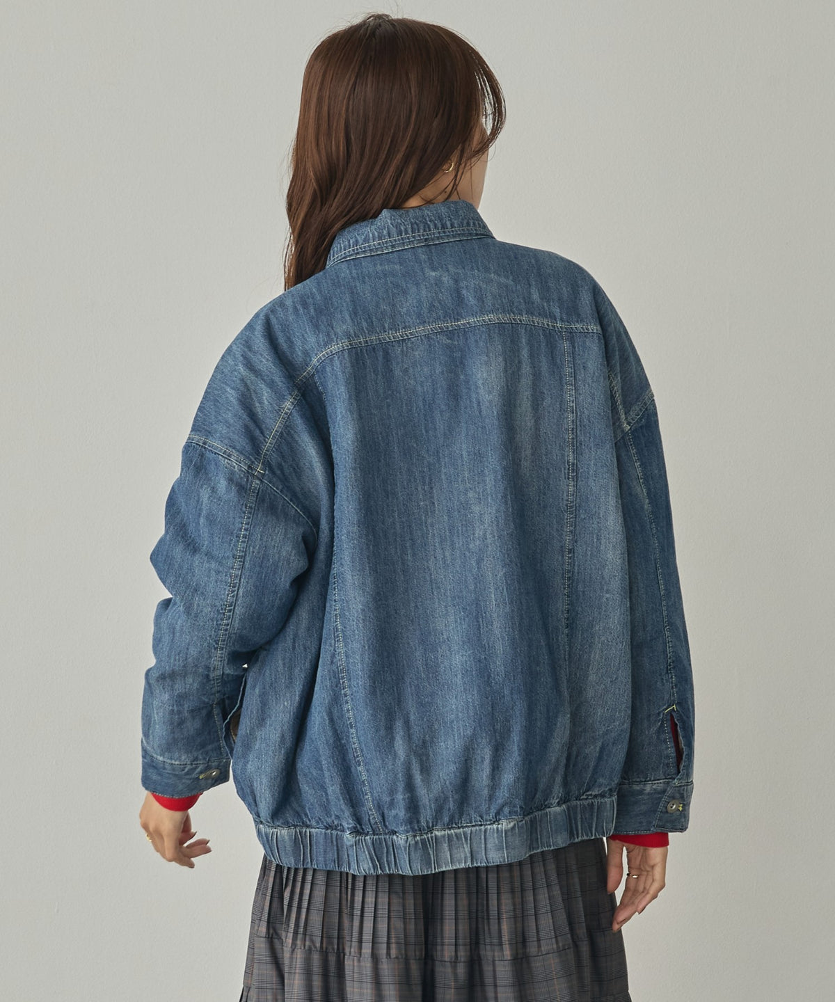 LIGHTWEIGHT LIGHTLY PADDED DENIM JACKET