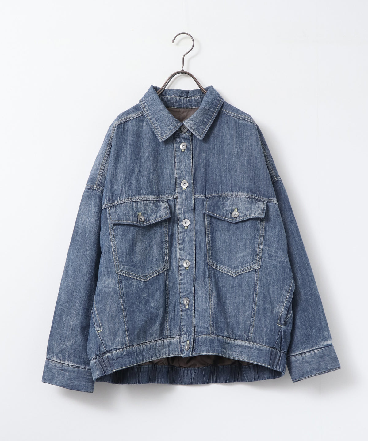 LIGHTWEIGHT LIGHTLY PADDED DENIM JACKET