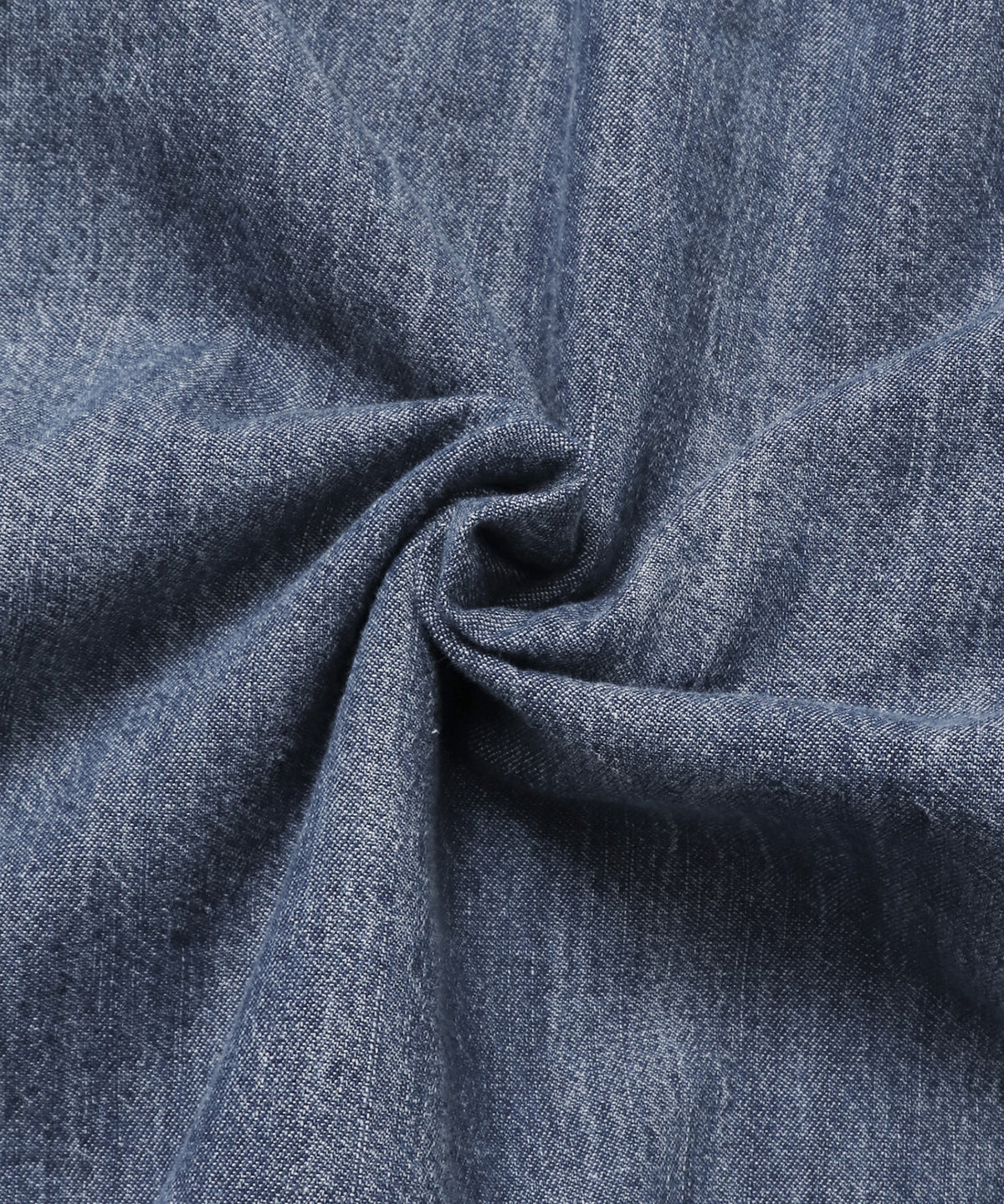 LIGHTWEIGHT LIGHTLY PADDED DENIM JACKET