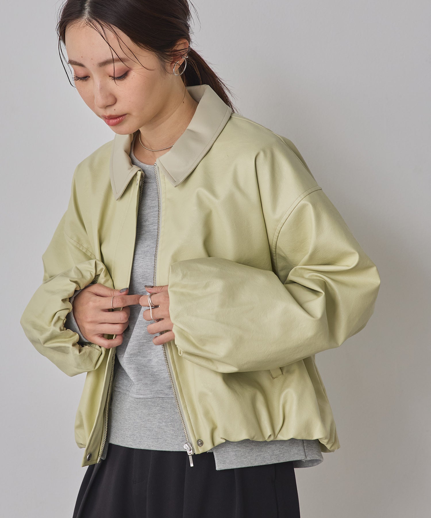 フェイクレザー バルーンブルゾン