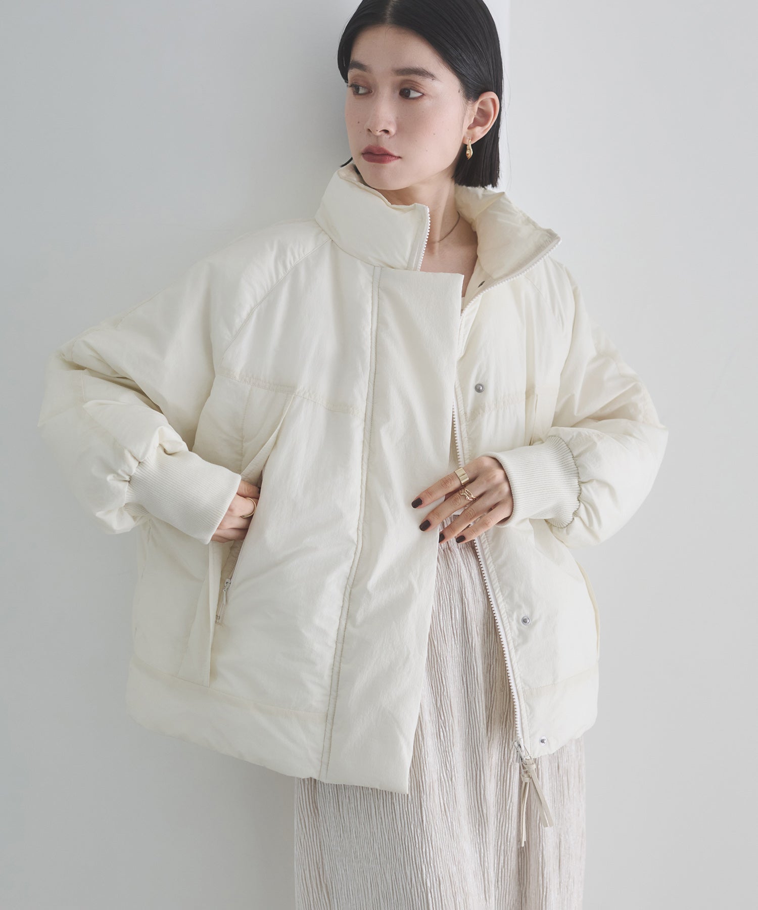 【美品】 ：ナイロン切替ニットブルゾン 中綿 ワッシャーナイロン(撥水)ショートブルゾン