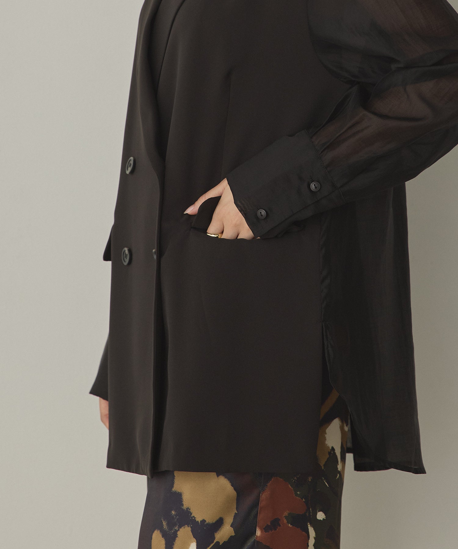 POLY TWILL SHEER TAILORED JACKET