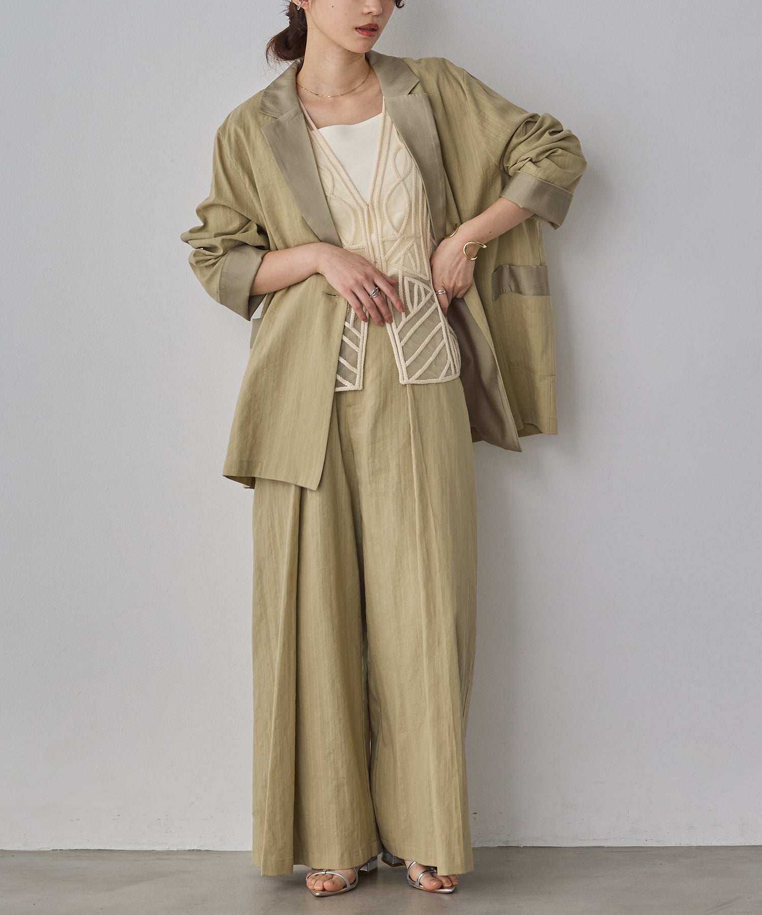 MIXED-FABRIC TAILORED JACKET