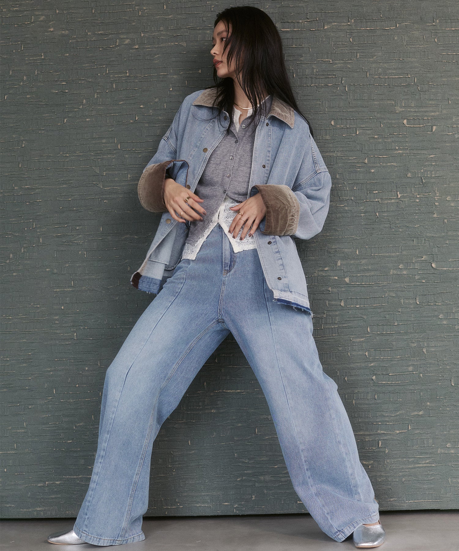TWO-TONE DENIM JACKET