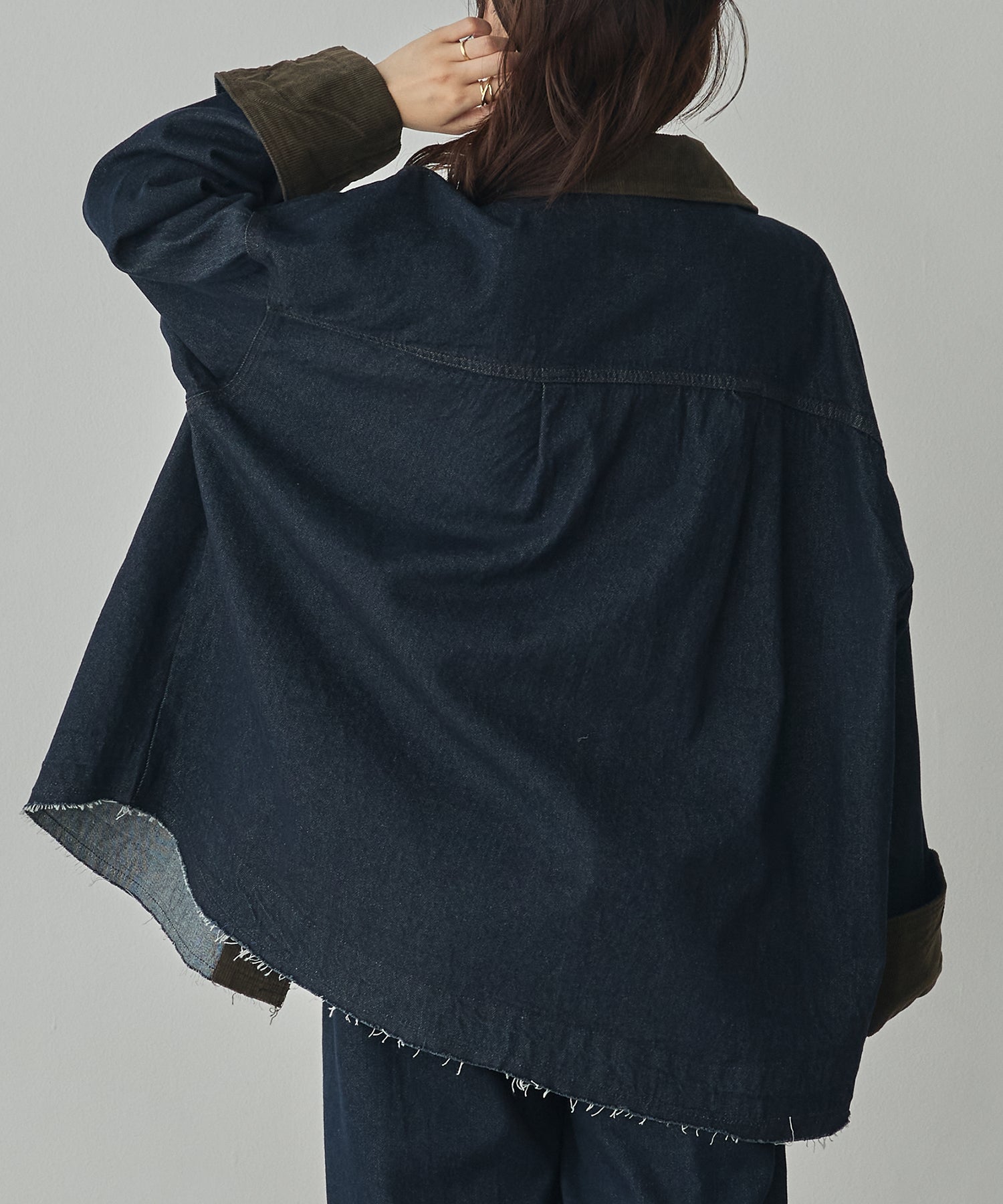 TWO-TONE DENIM JACKET
