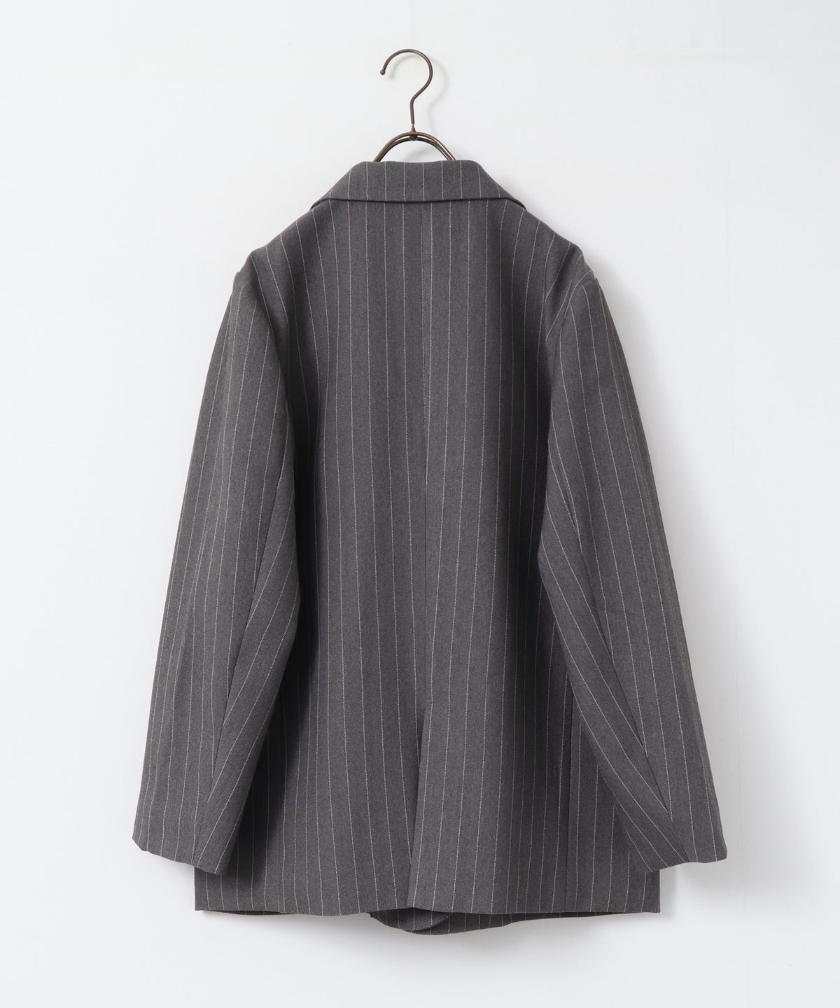 DOUBLE-BREASTED JACKET