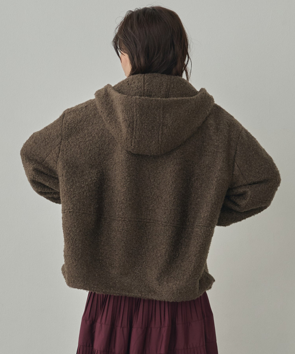 CURLY BOUCLÉ HOODED SHORT JACKET