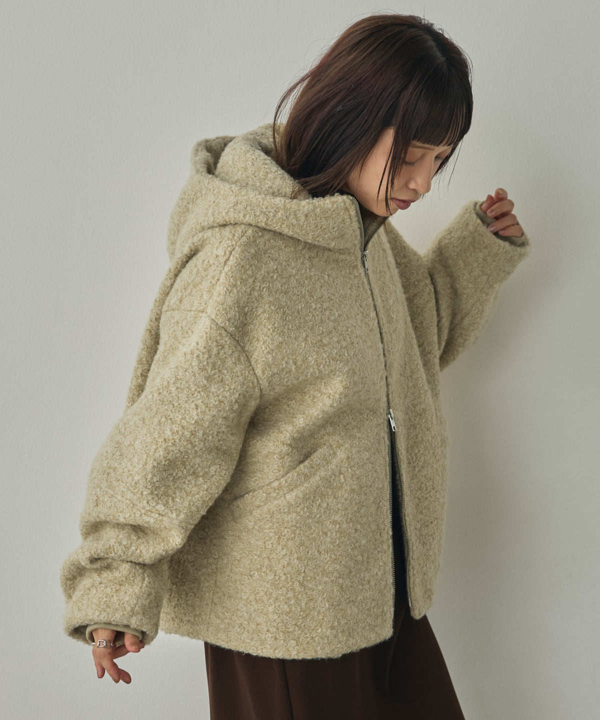 CURLY BOUCLÉ HOODED SHORT JACKET