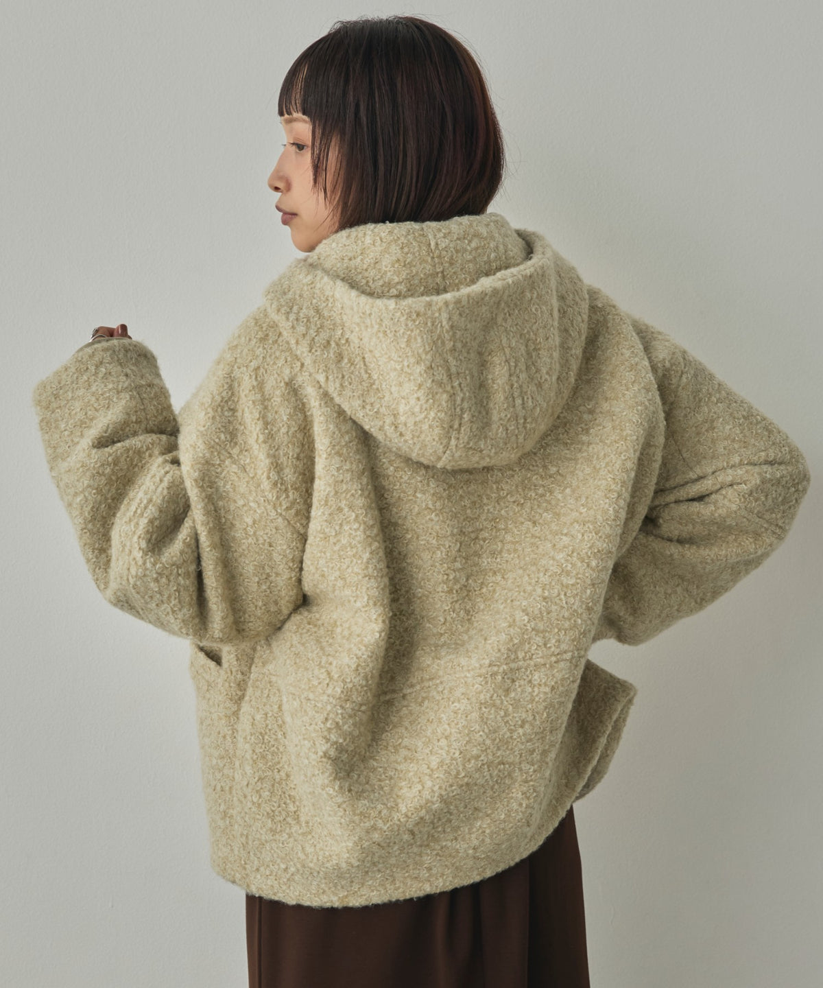 CURLY BOUCLÉ HOODED SHORT JACKET