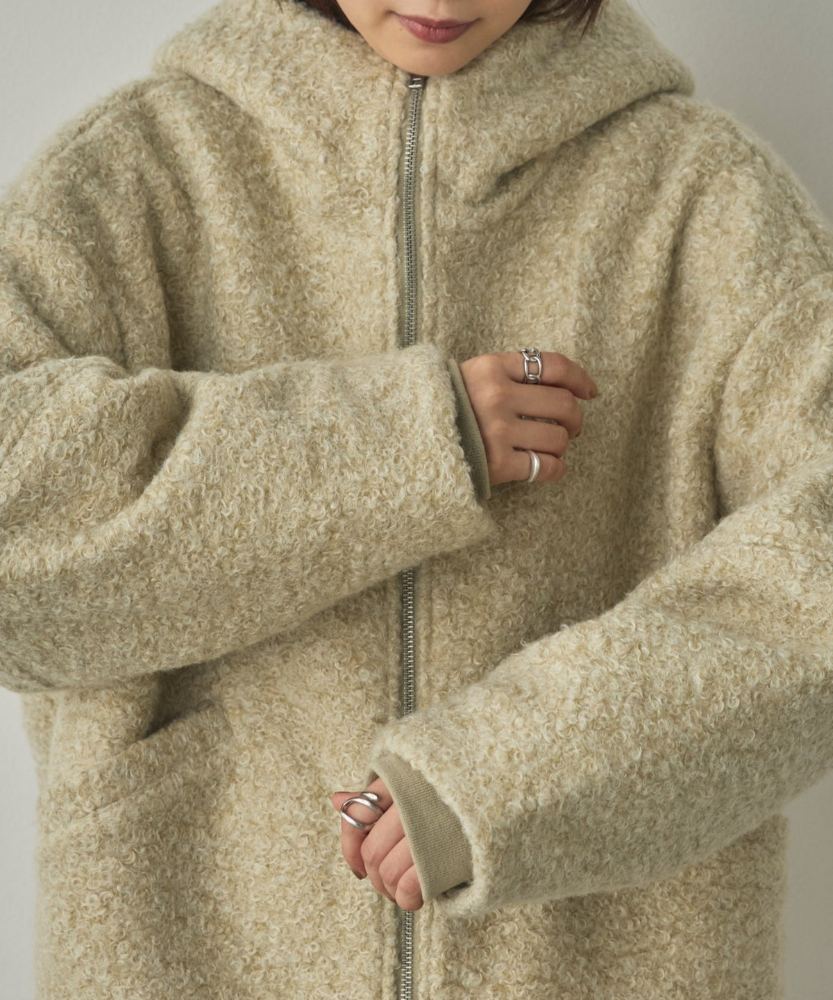 CURLY BOUCLÉ HOODED SHORT JACKET