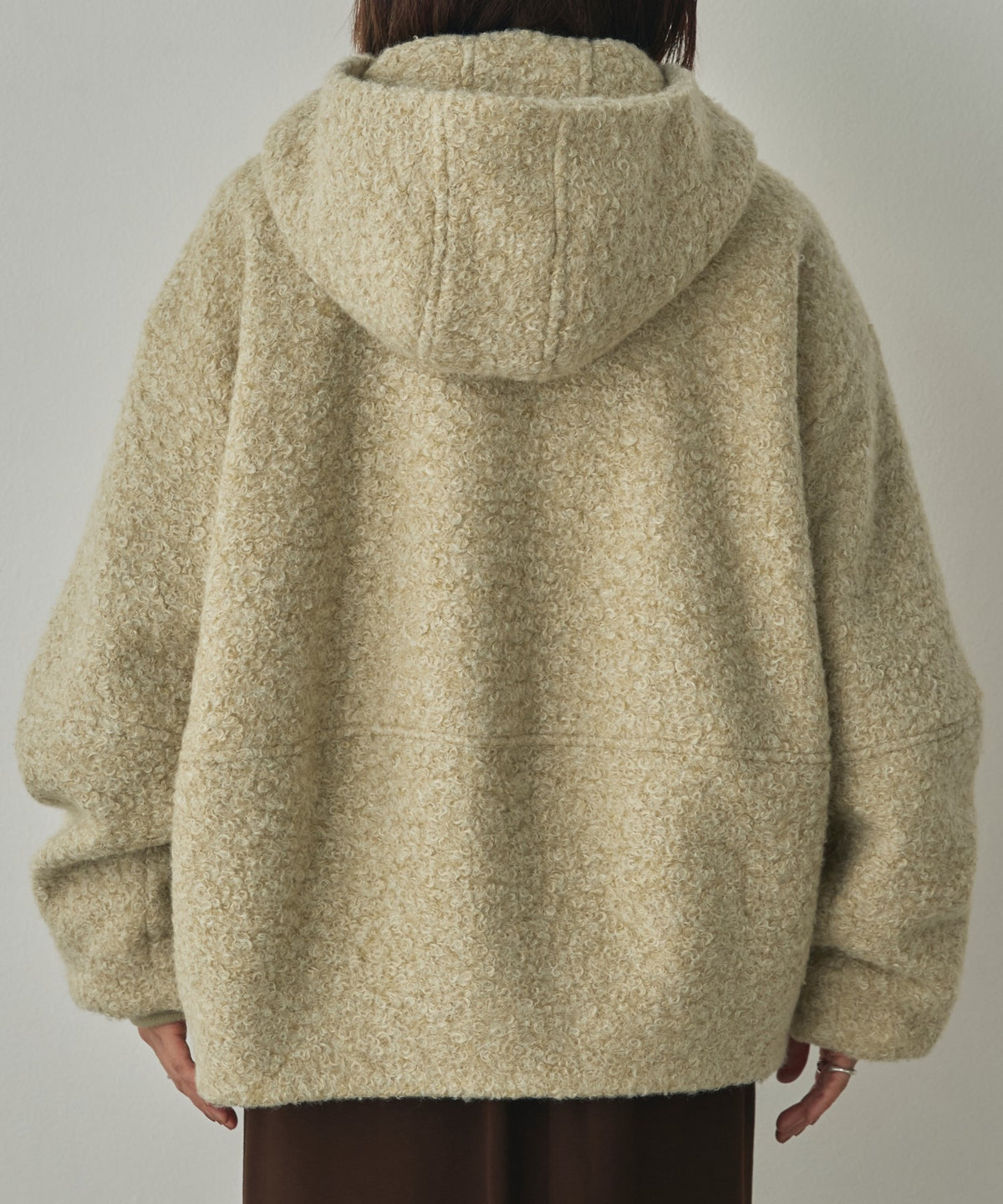 CURLY BOUCLÉ HOODED SHORT JACKET