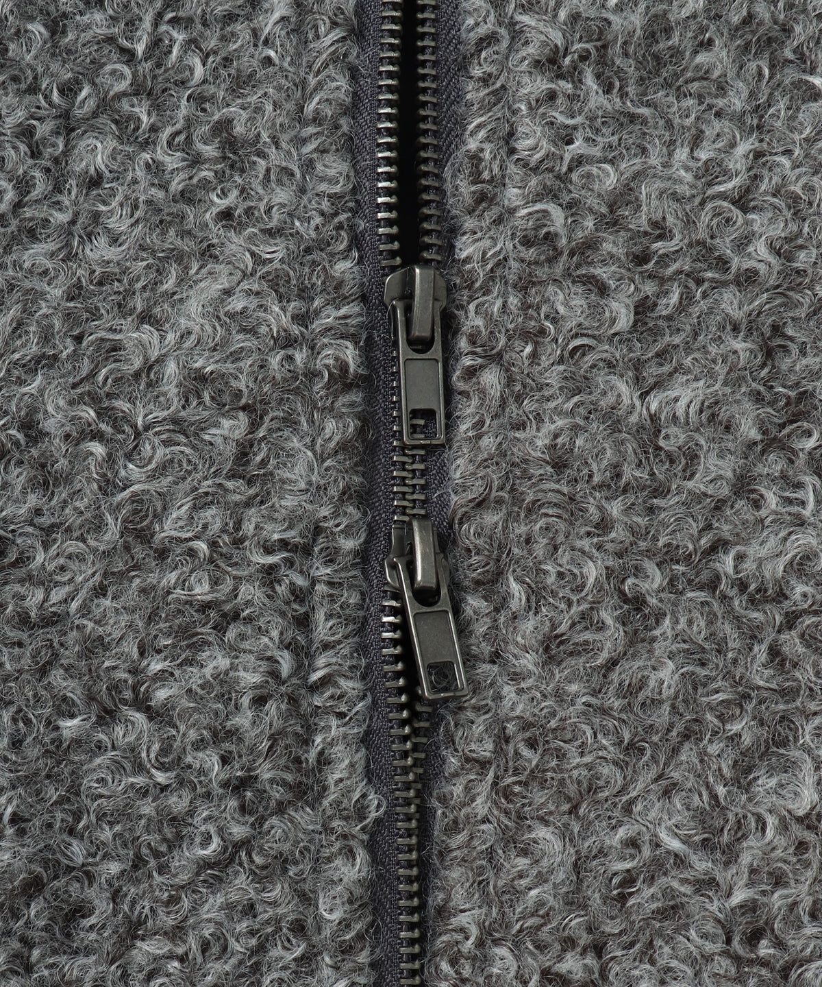 CURLY BOUCLÉ HOODED SHORT JACKET