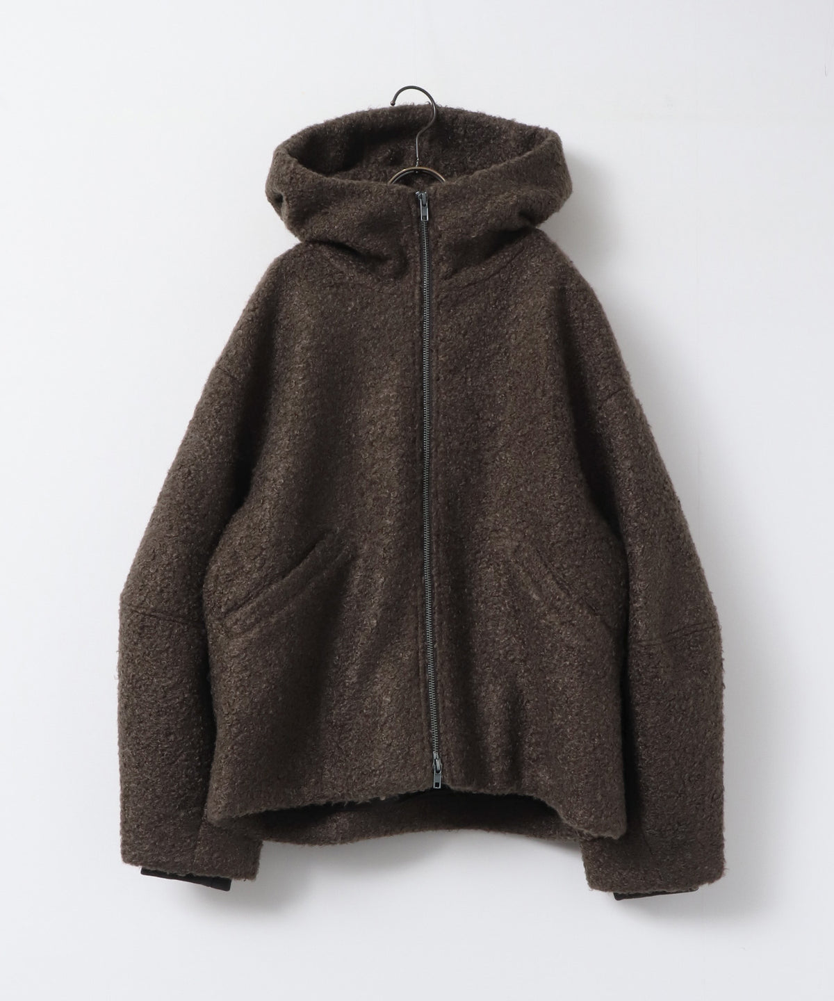 CURLY BOUCLÉ HOODED SHORT JACKET