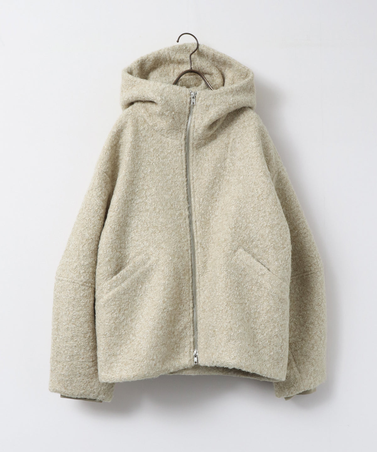 CURLY BOUCLÉ HOODED SHORT JACKET