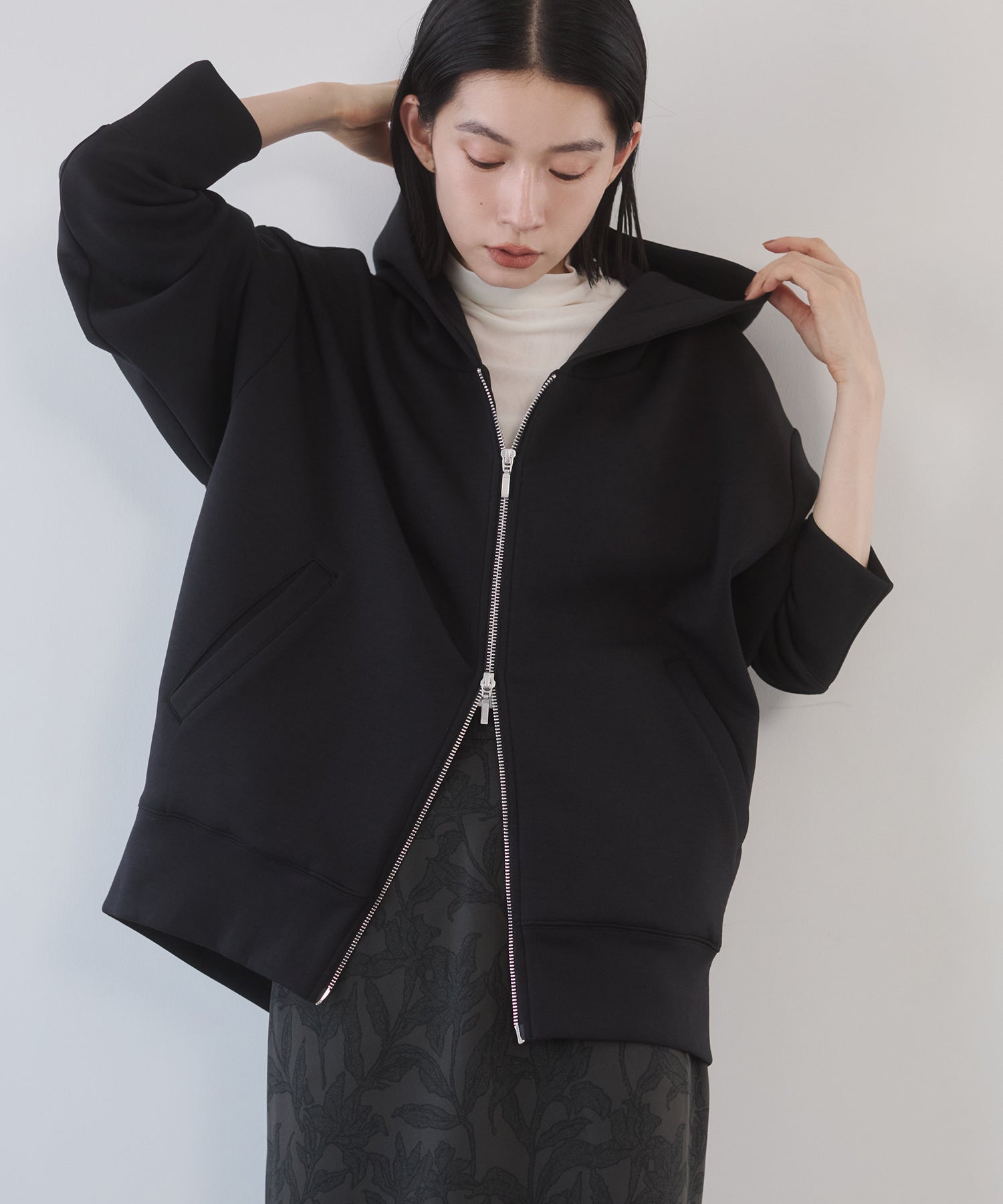 ダンボール ジップパーカー