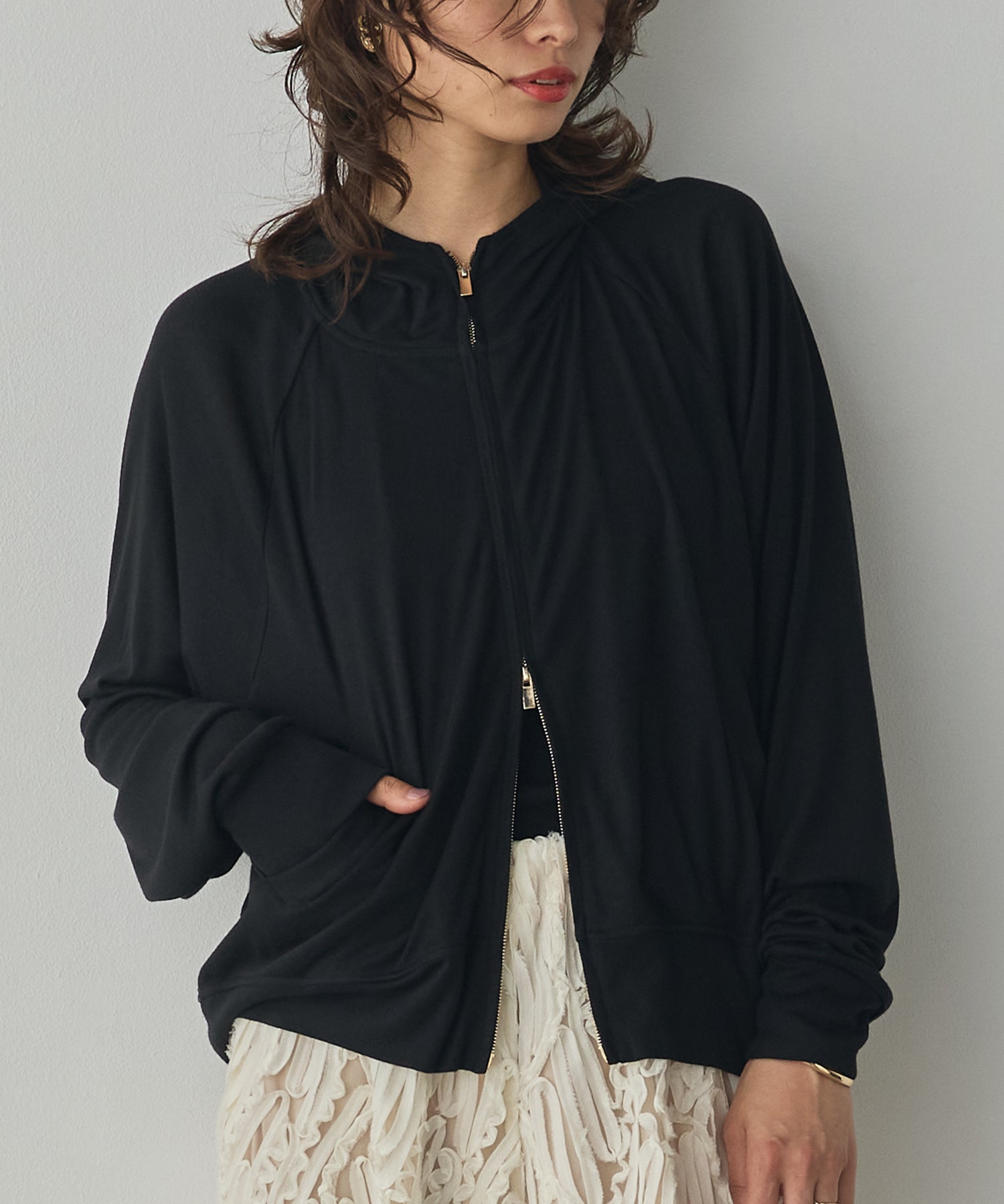 LIGHTWEIGHT KNIT DOCKING W-ZIP HOODIE