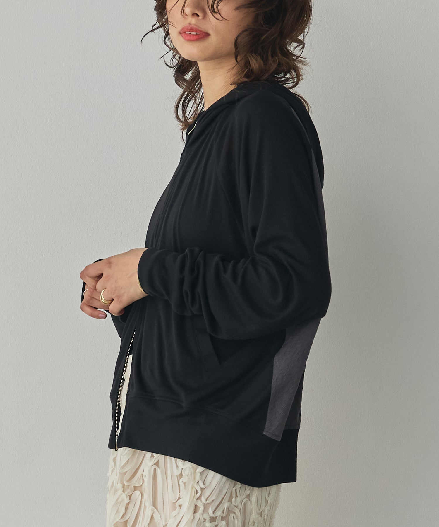 LIGHTWEIGHT KNIT DOCKING W-ZIP HOODIE