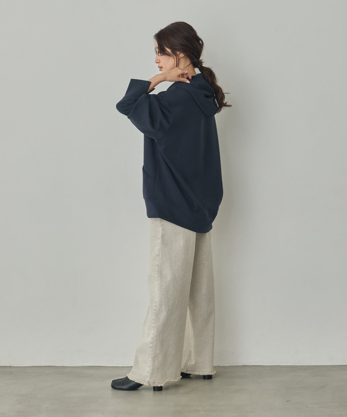 CARDBOARD ZIP-UP HOODIE